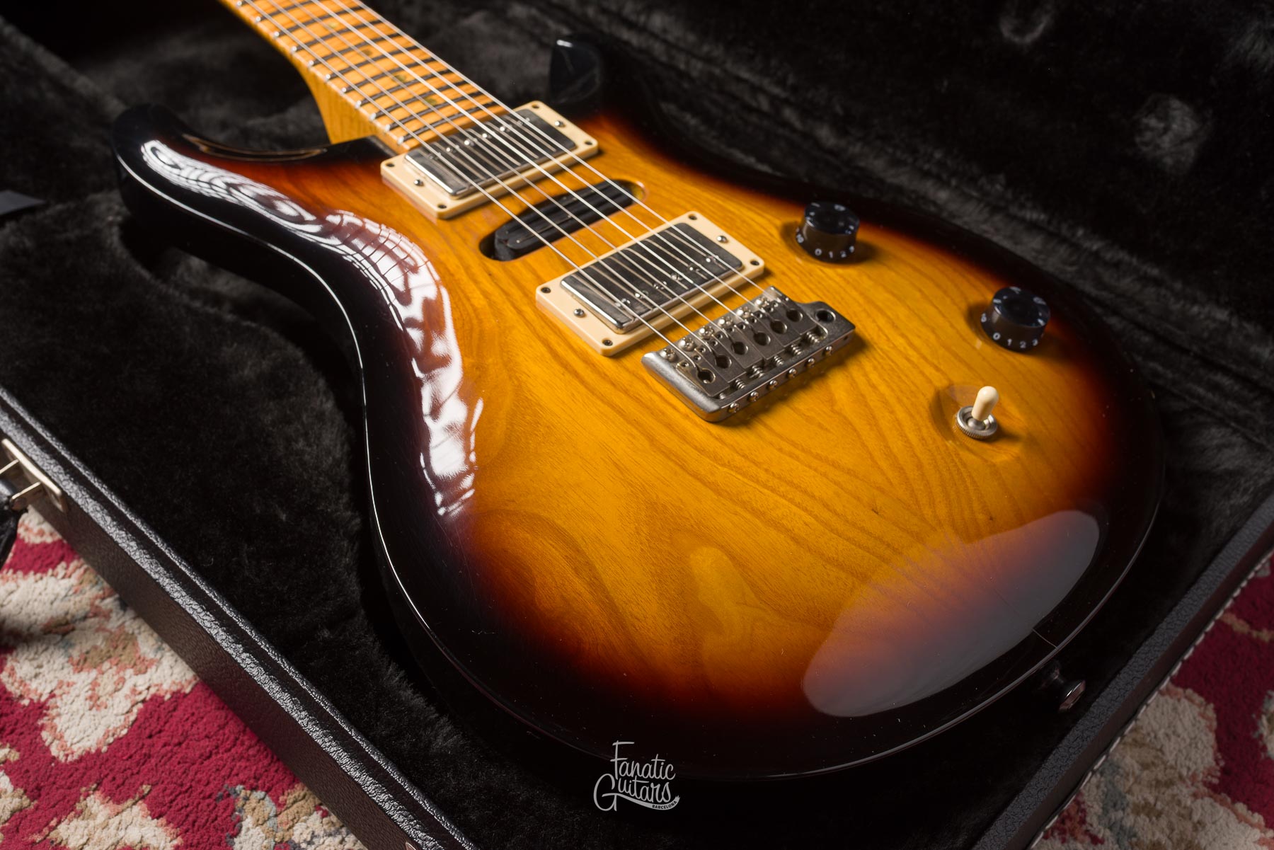 PRS CE 22 Swamp Ash Special 2002 - Sunburst #SA801682 Second Hand