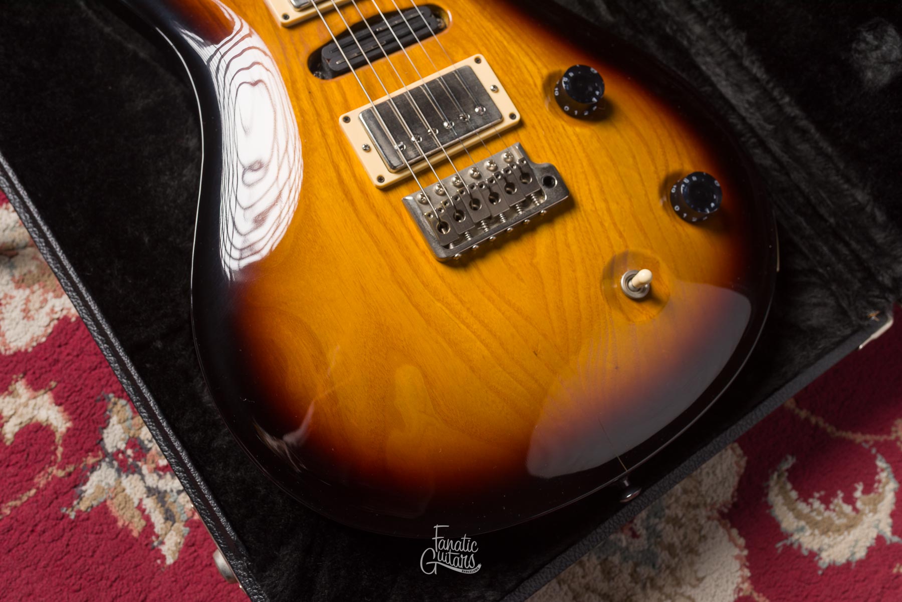 PRS CE 22 Swamp Ash Special 2002 - Sunburst #SA801682 Second Hand