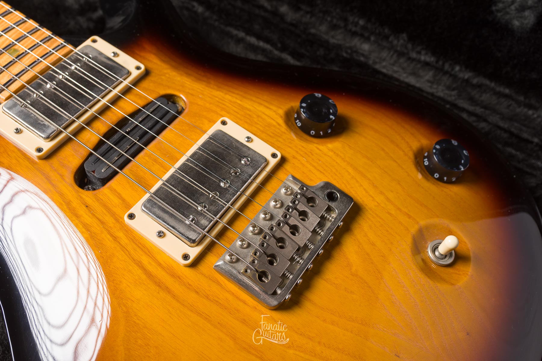 PRS CE 22 Swamp Ash Special 2002 - Sunburst #SA801682 Second Hand