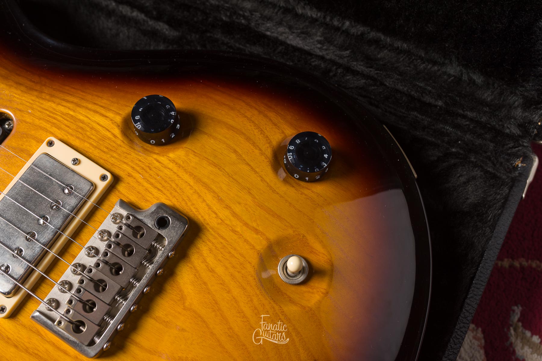 PRS CE 22 Swamp Ash Special 2002 - Sunburst #SA801682 Second Hand