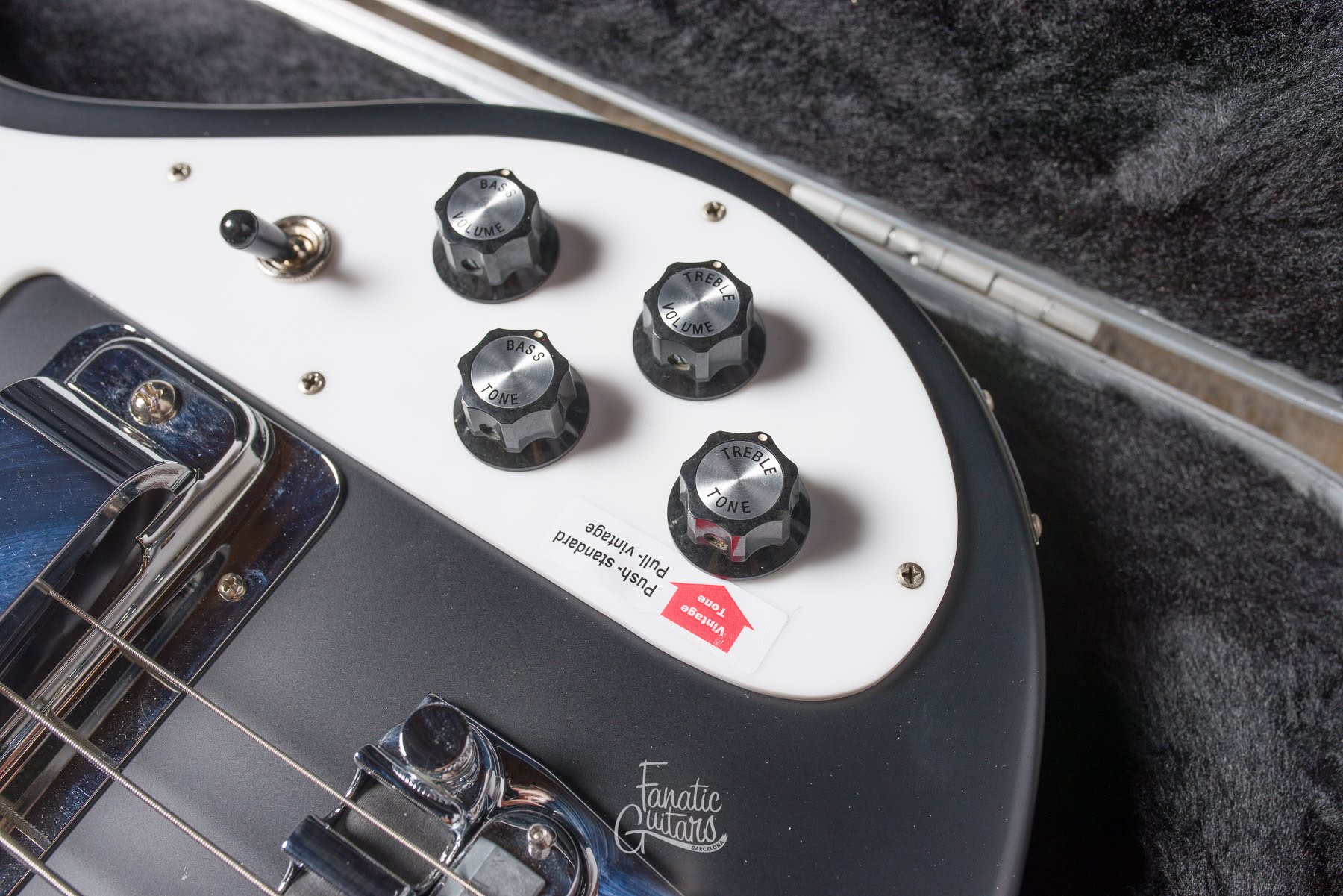 Rickenbacker 4003S - Matte Black #40757 Second Hand