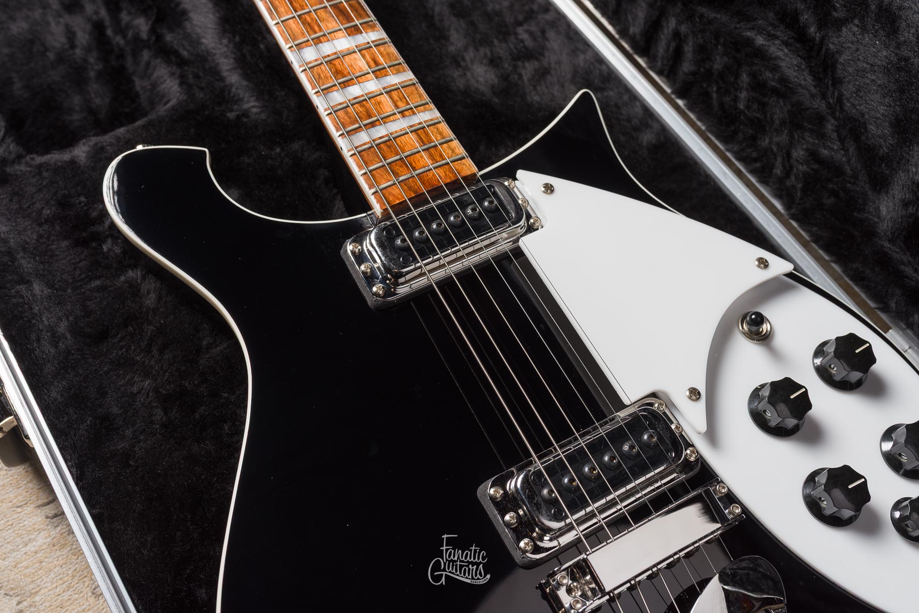 Rickenbacker 620 JG - Jetglo