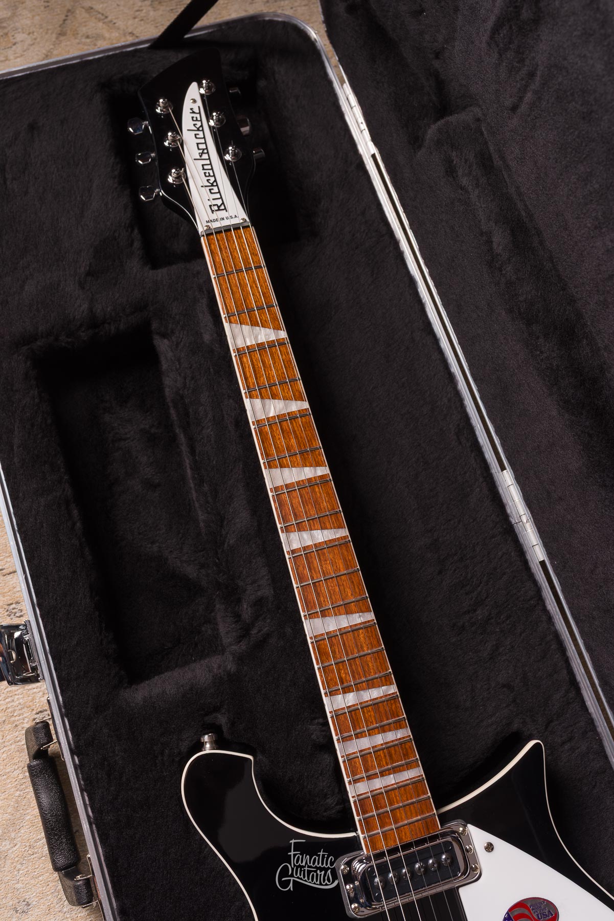 Rickenbacker 620 Jetglo