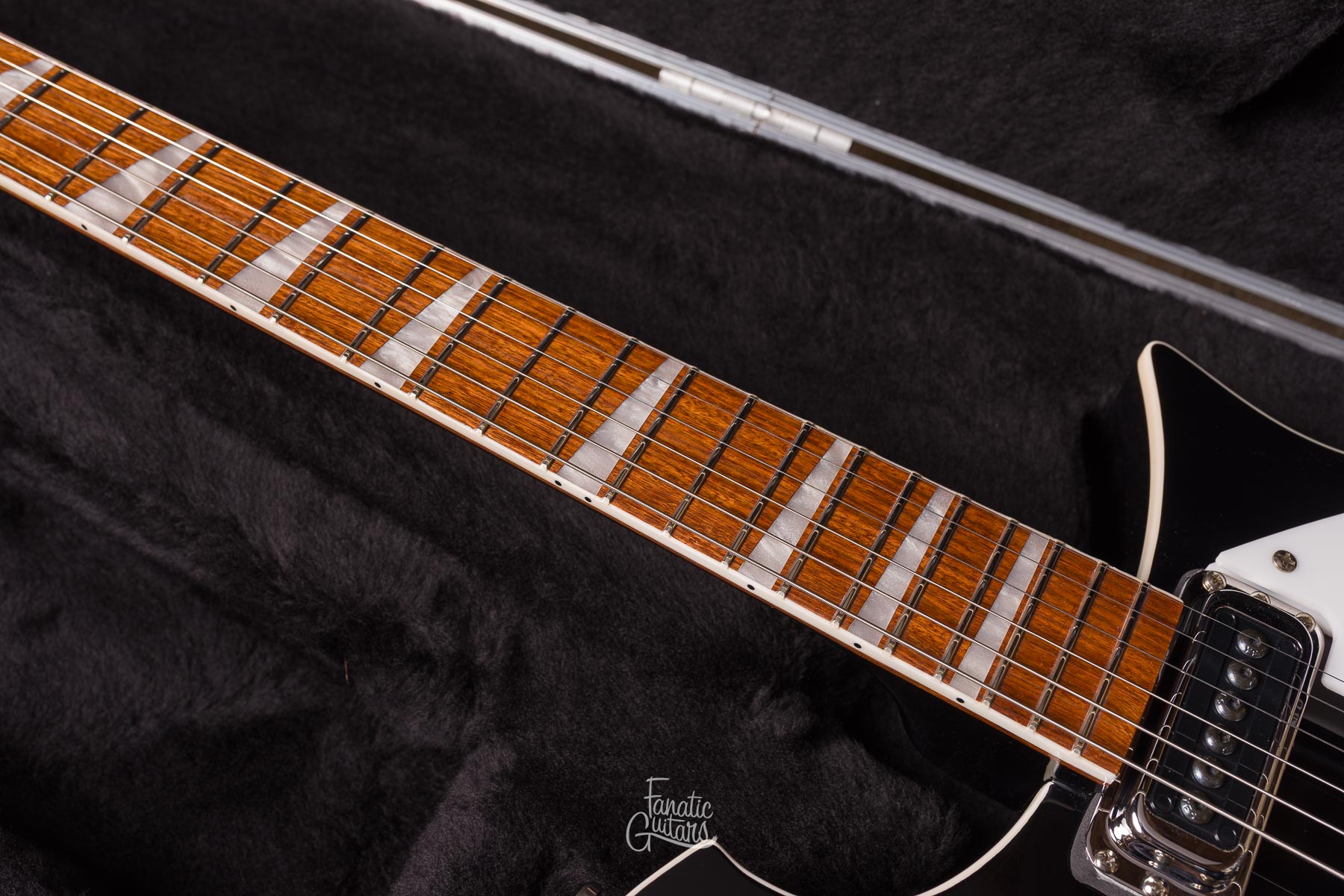 Rickenbacker 620 Jetglo