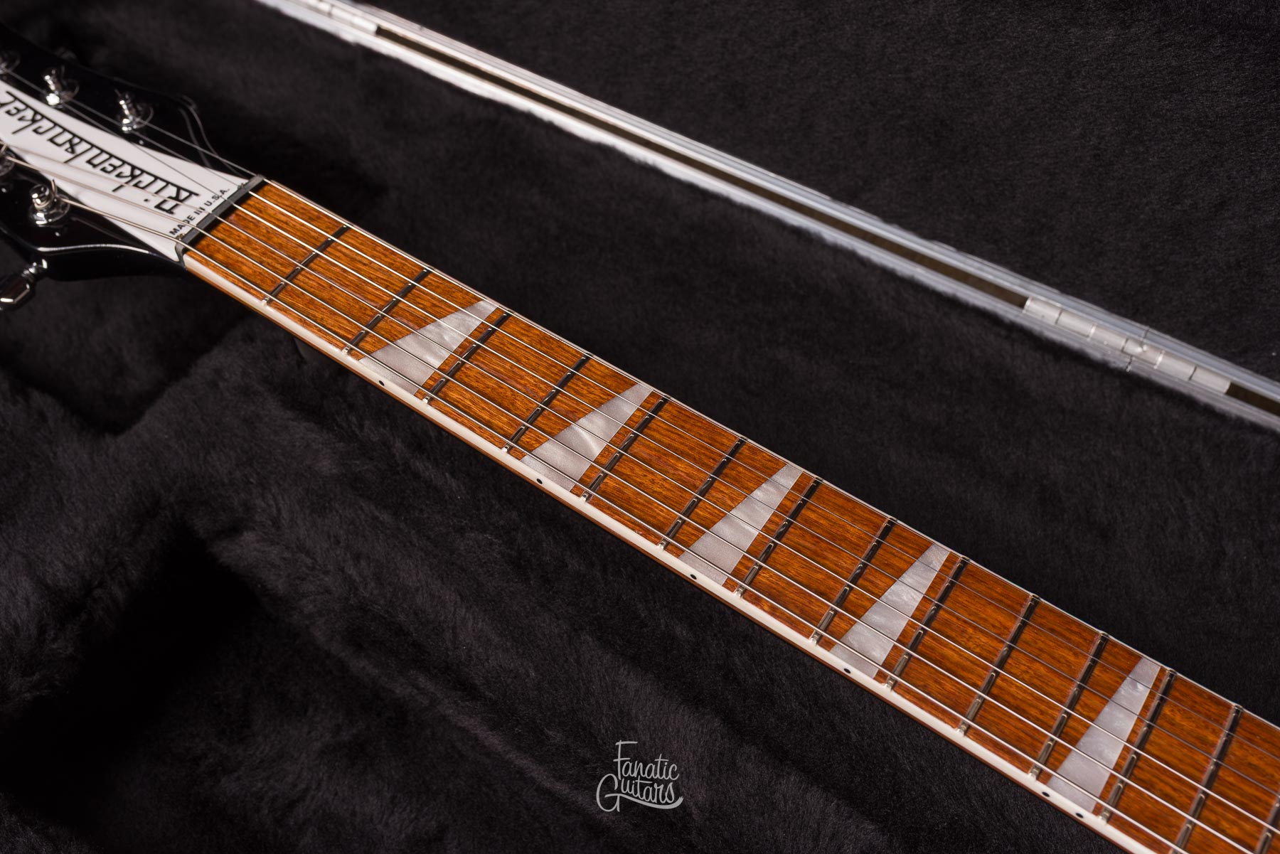 Rickenbacker 620 Jetglo