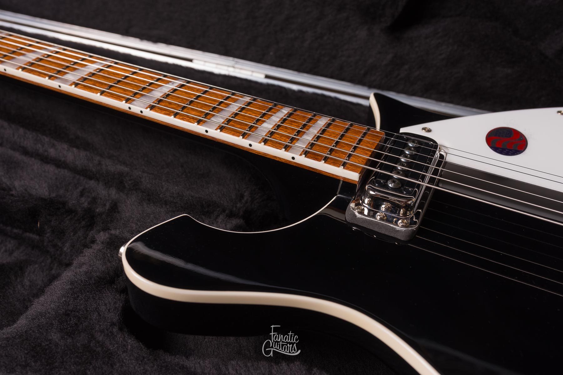 Rickenbacker 620 Jetglo