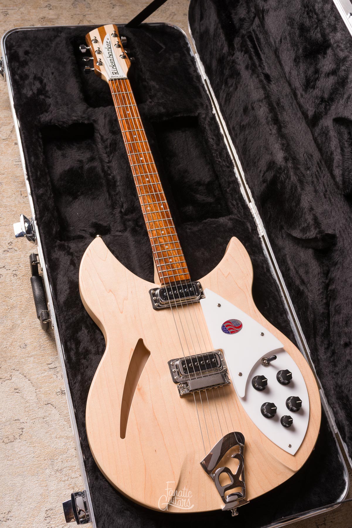Rickenbacker 330 Maplego
