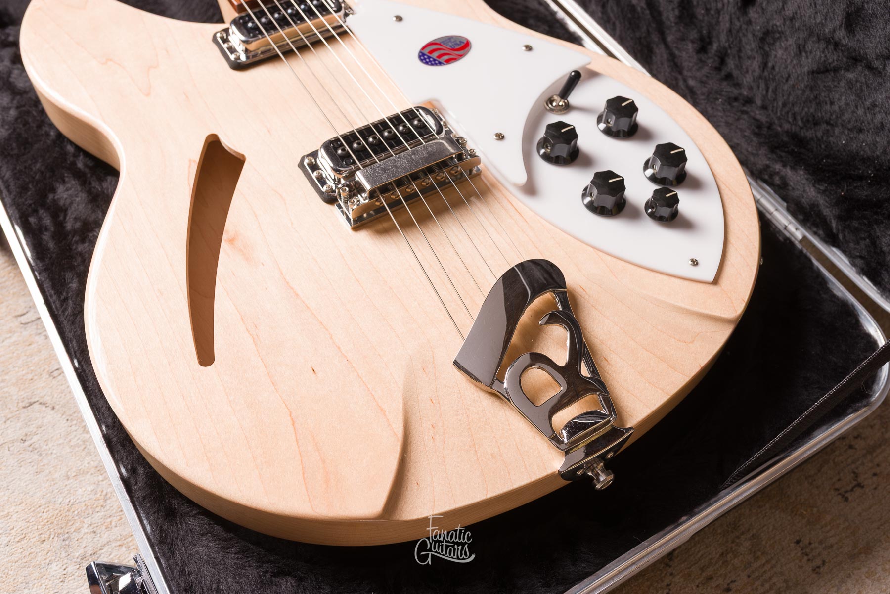 Rickenbacker 330 Maplego