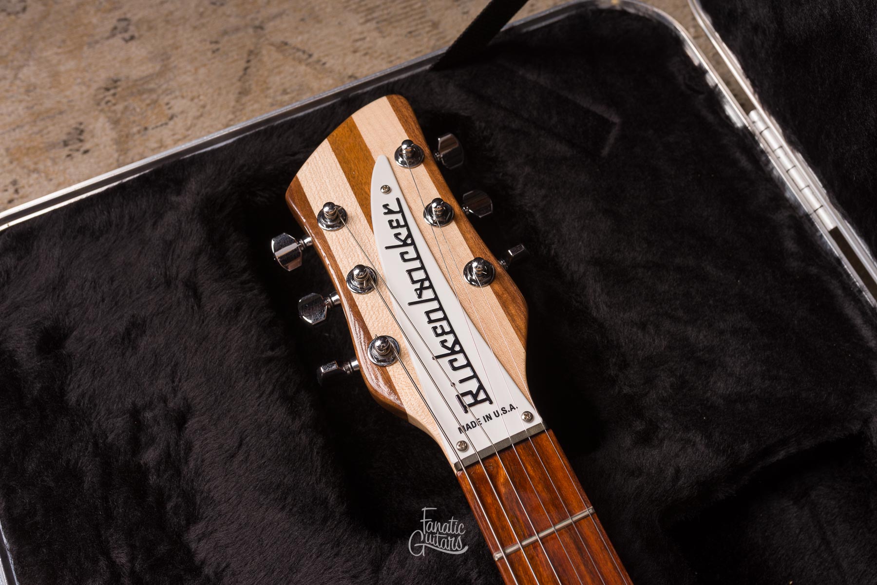 Rickenbacker 330 Maplego
