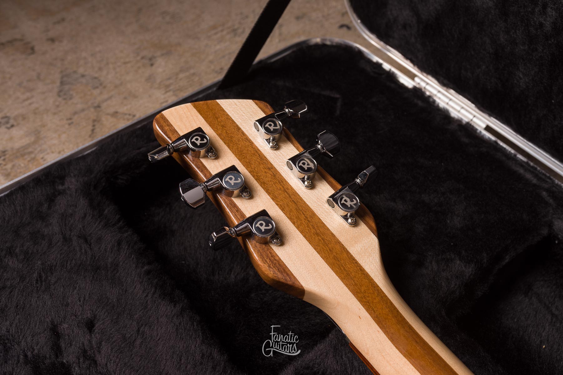 Rickenbacker 330 Maplego