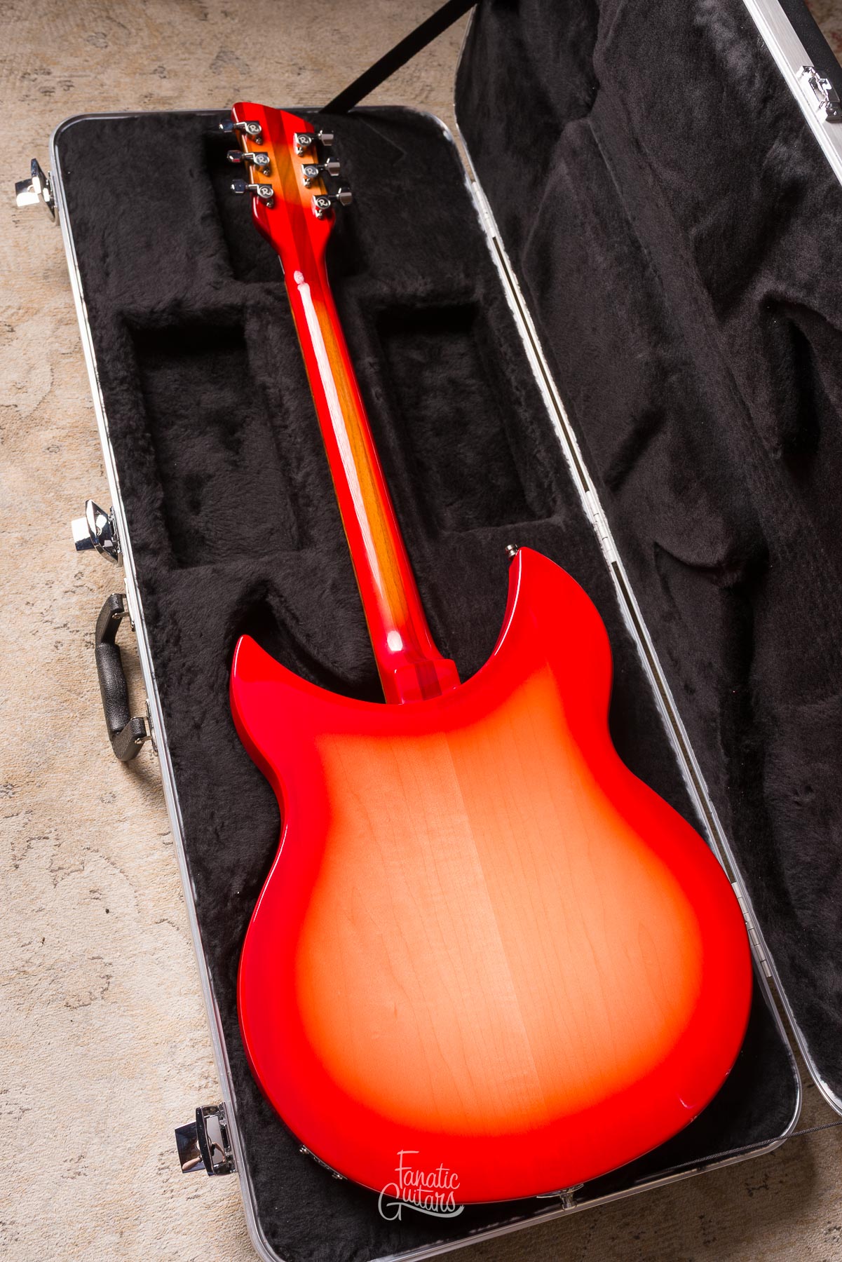 Rickenbacker 330 Fireglo