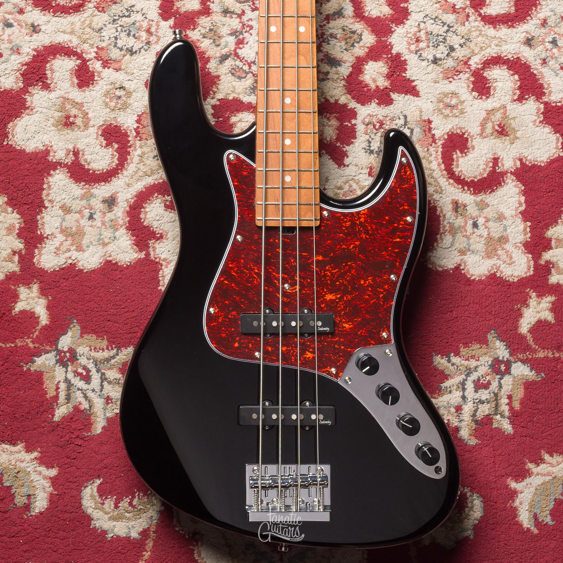 Sadowsky MetroExpress 21-4 Standard JJ Maple - Black #000159-24 Segunda Mano