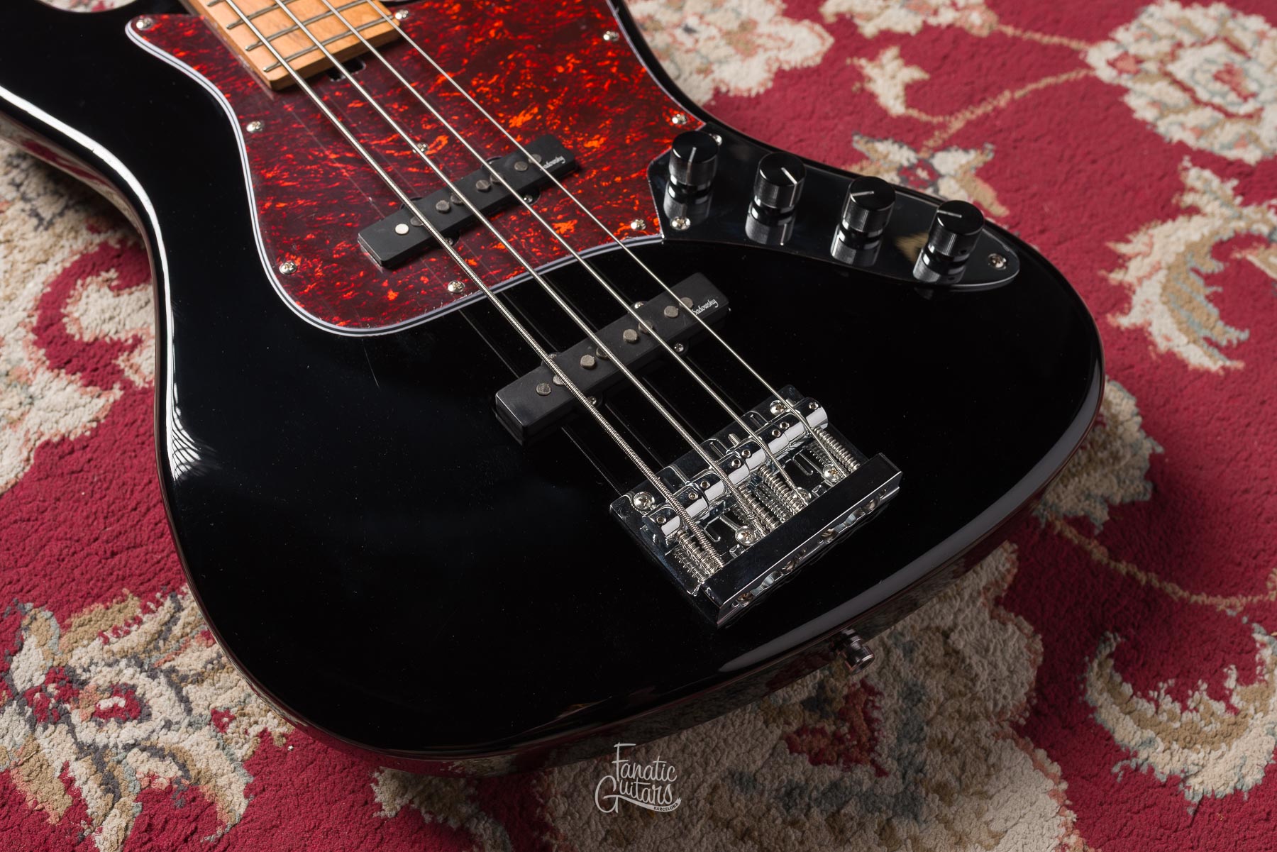 Sadowsky MetroExpress 21-4 Standard JJ Maple - Black #000159-24 Segunda Mano