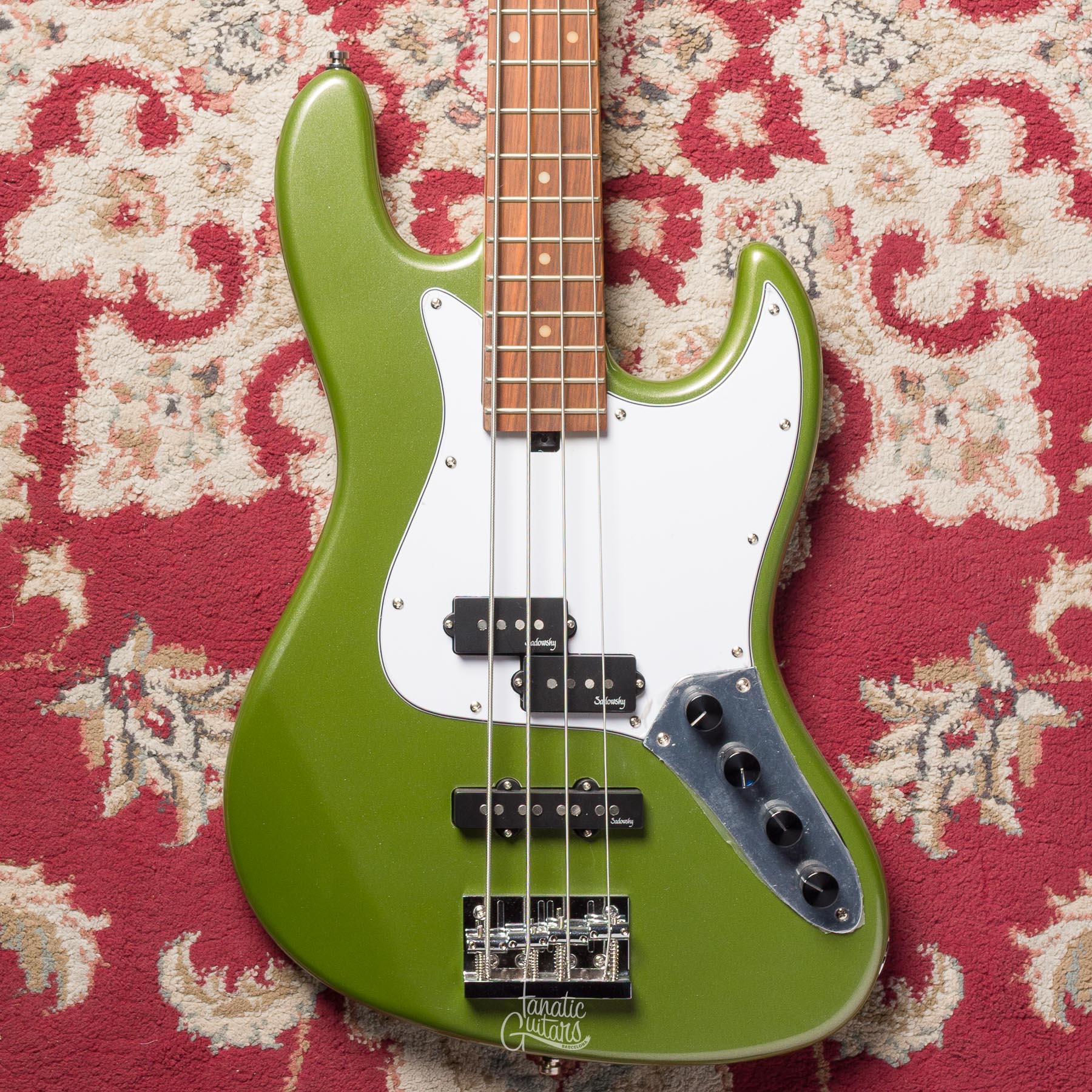Sadowsky MetroExpress Hybrid P/J Morado 21-4 - Solid Sage Green Metallic #002809-20 Segunda Mano