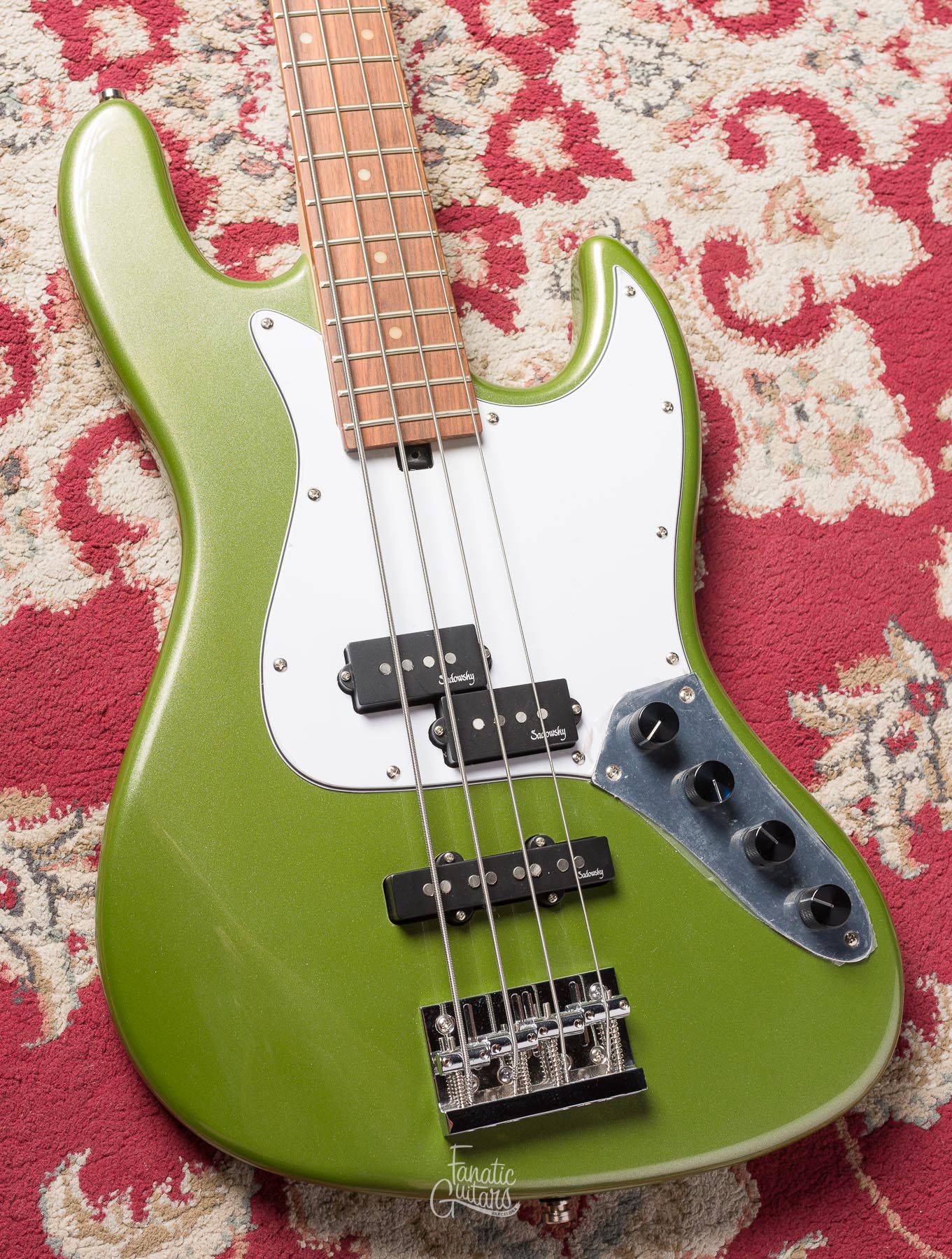 Sadowsky MetroExpress Hybrid P/J Morado 21-4 - Solid Sage Green Metallic #002809-20 Segunda Mano
