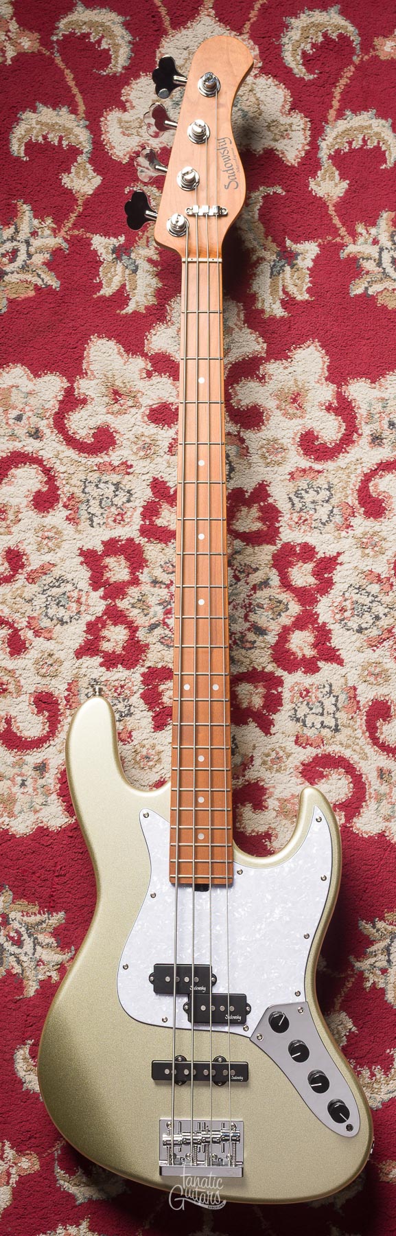 Sadowsky MetroExpress 21-4 Hybrid PJ Maple - Solid Champagne Metallic #000111-24 Segunda Mano