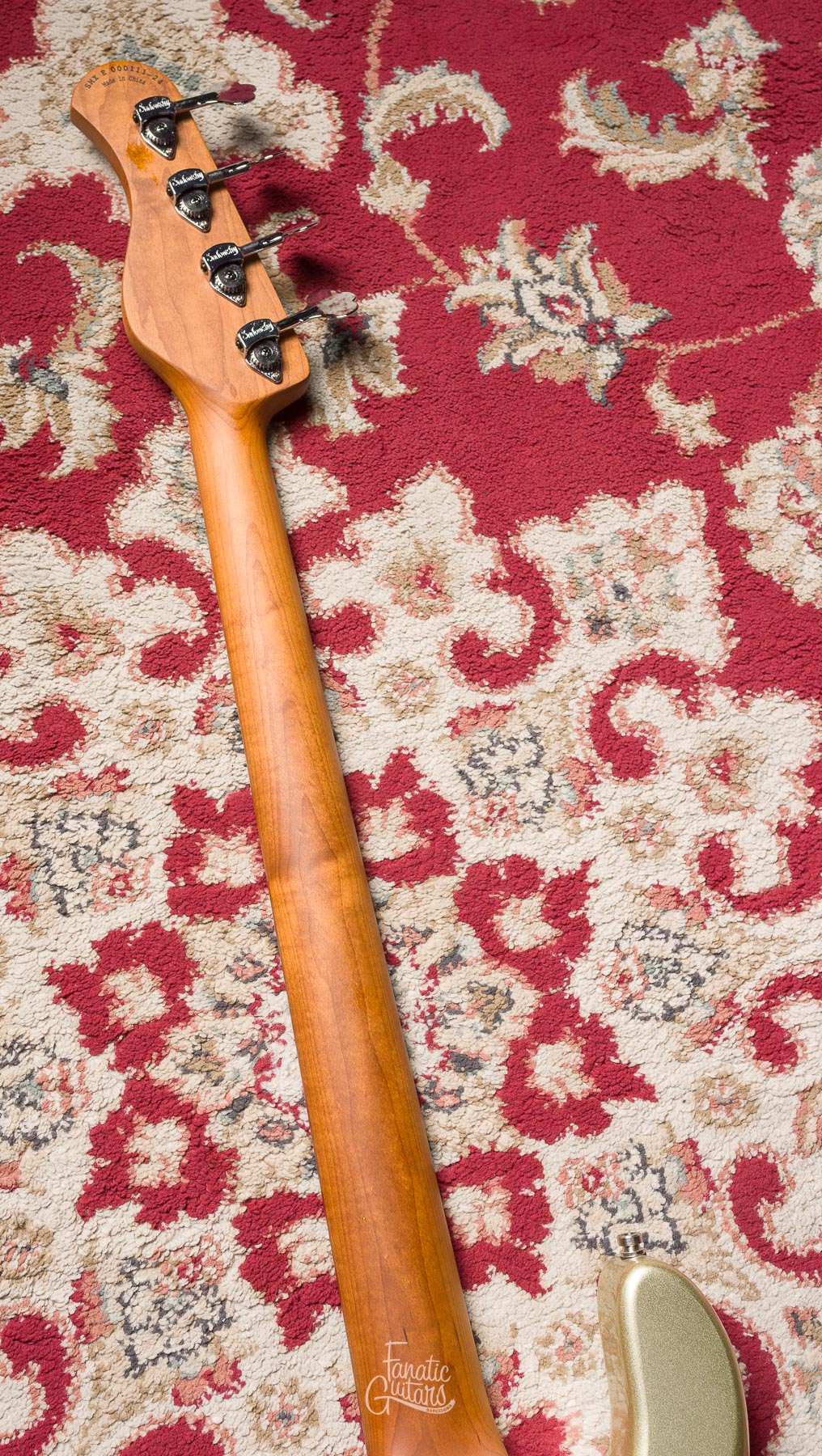 Sadowsky MetroExpress 21-4 Hybrid PJ Maple - Solid Champagne Metallic #000111-24 Segunda Mano