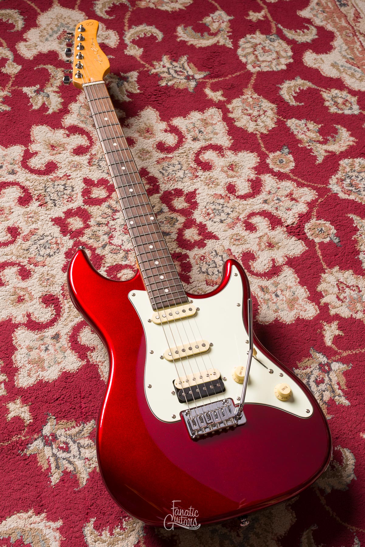 Sire Larry Carlton S3 HSS - Candy Apple Red #2N25672479 Segunda Mano