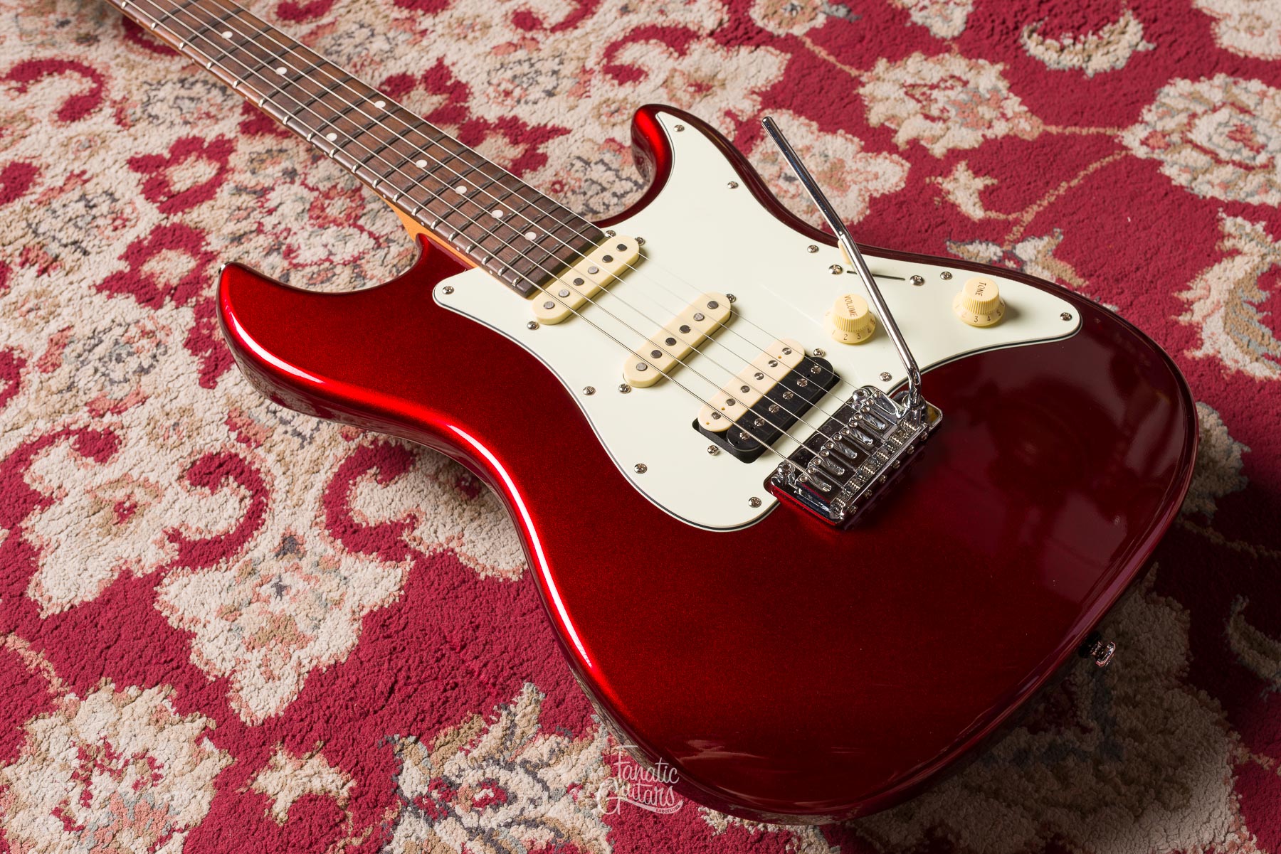 Sire Larry Carlton S3 HSS - Candy Apple Red #2N25672479 Segunda Mano