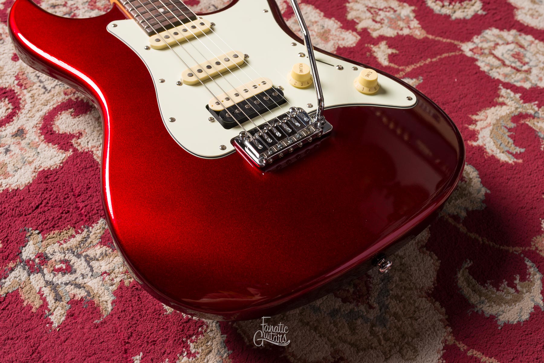 Sire Larry Carlton S3 HSS - Candy Apple Red #2N25672479 Segunda Mano