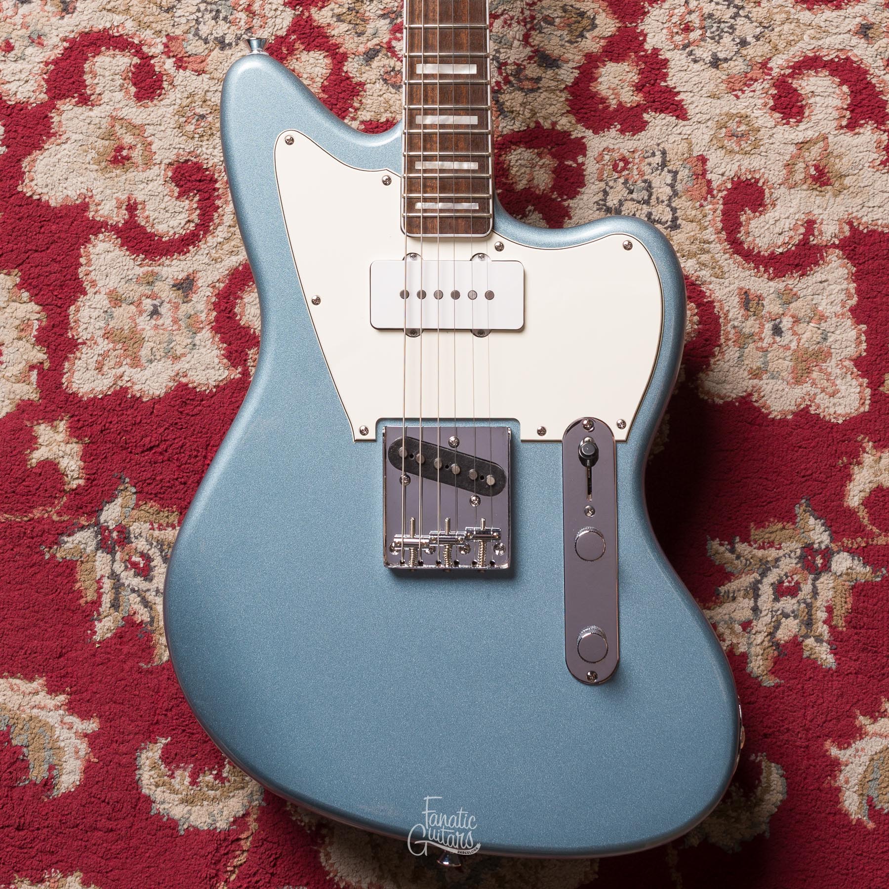 Squier Limited Edition Paranormal Offset Telecaster SJ - Ice Blue Metallic #ISSD24003611 Second Hand