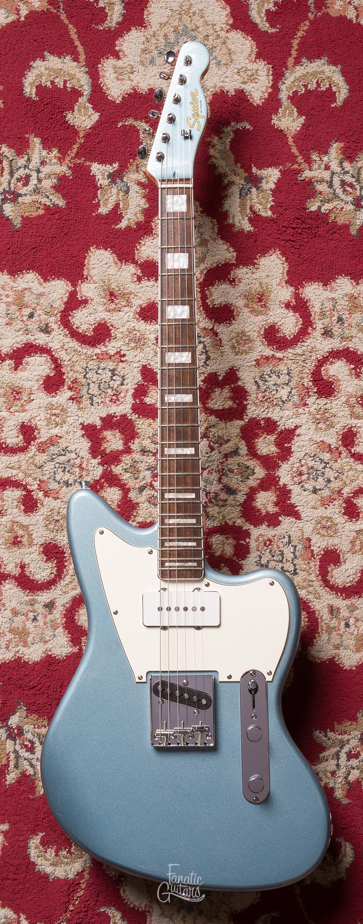 Squier Limited Edition Paranormal Offset Telecaster SJ - Ice Blue Metallic #ISSD24003611 Segunda Mano