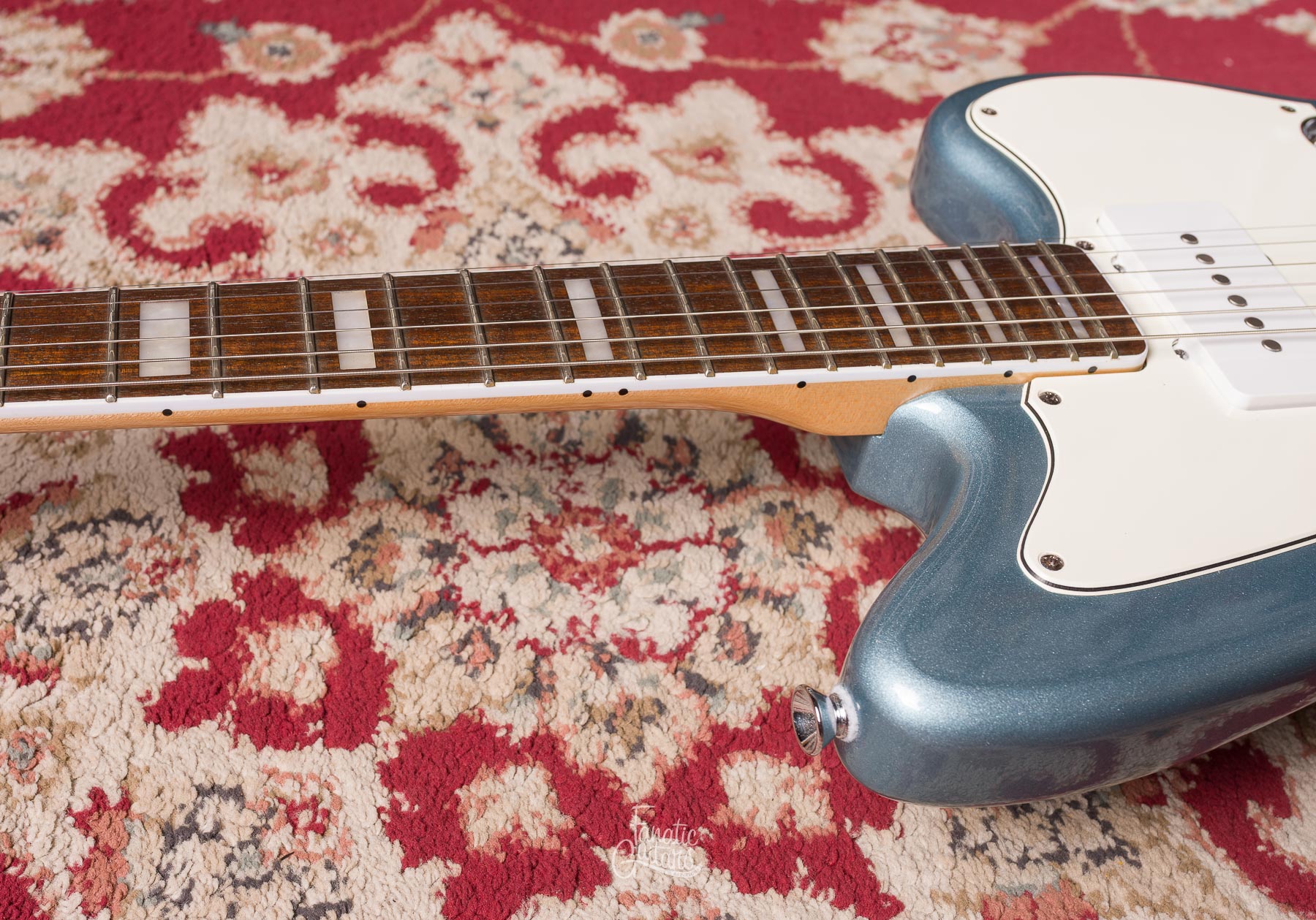Squier Limited Edition Paranormal Offset Telecaster SJ - Ice Blue Metallic #ISSD24003611 Segunda Mano