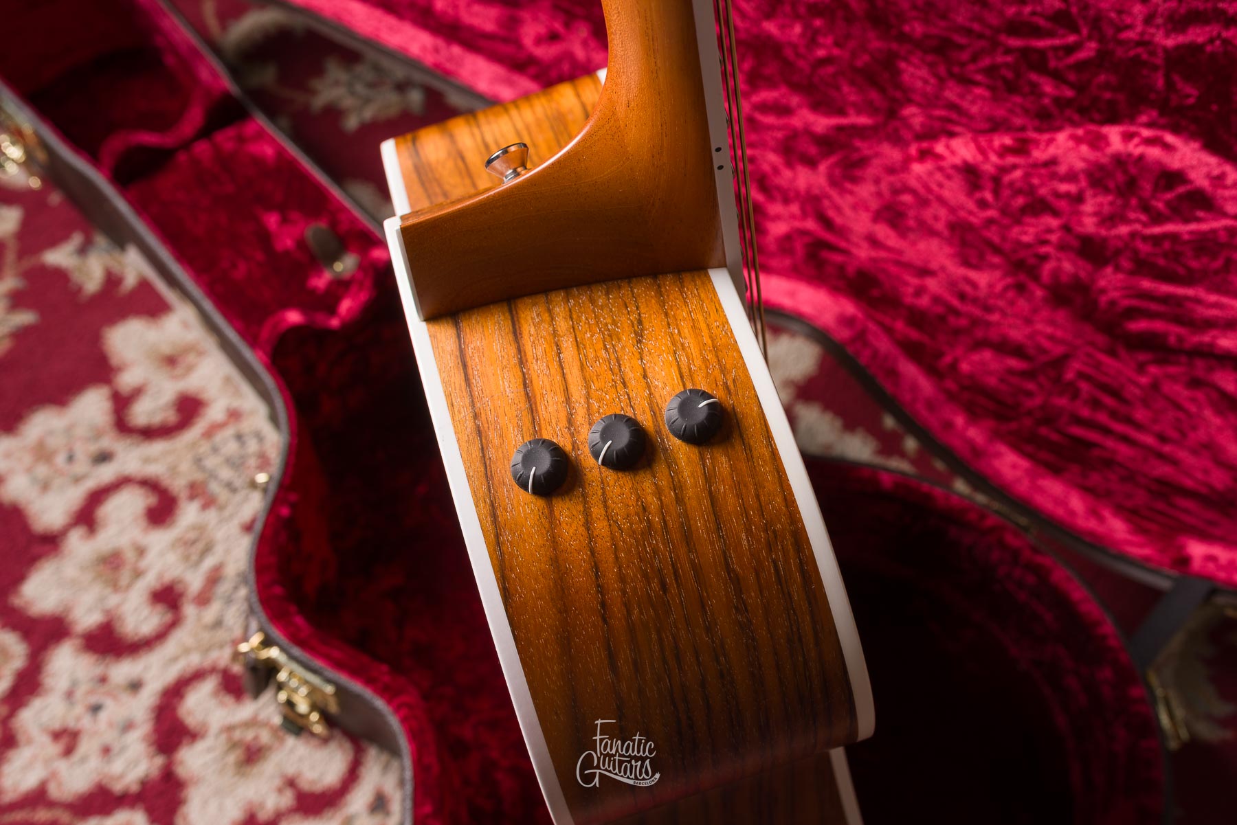 Taylor 414ce X-Class Grand Auditorium #1106193064 NOS