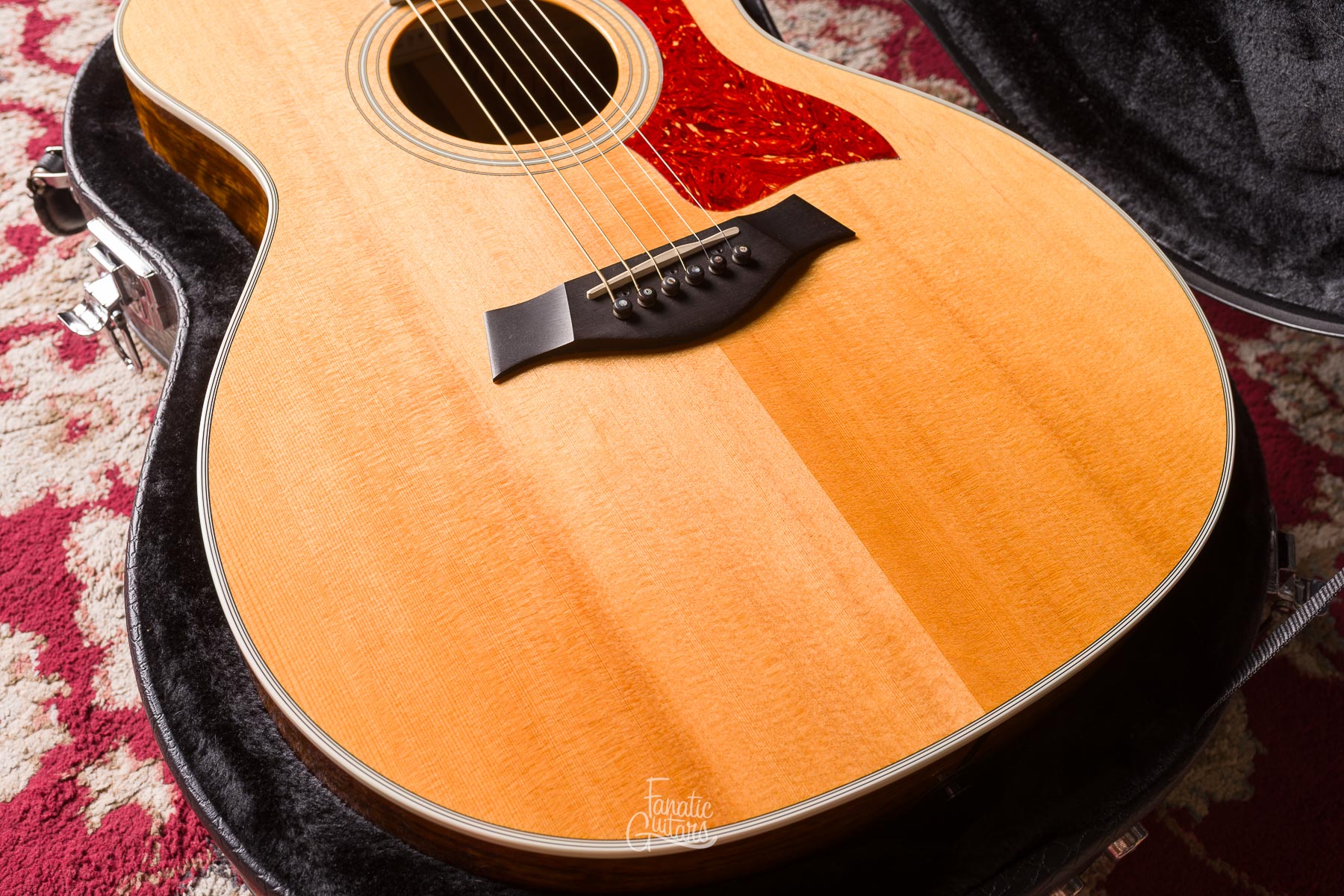 Taylor 414ce-SLTD Spring Limited Edition #1103244119 Second Hand