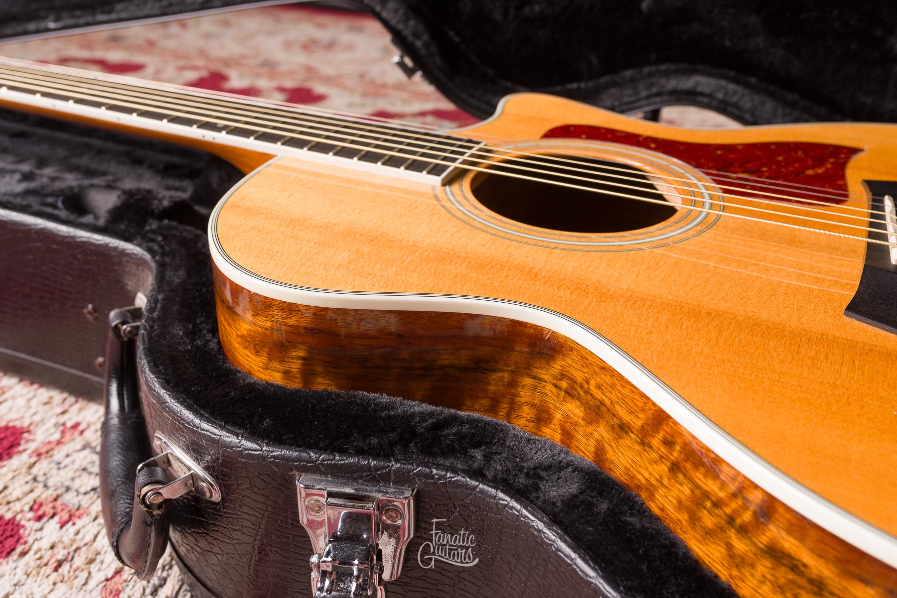 Taylor 414ce-SLTD Spring Limited Edition #1103244119 Second Hand