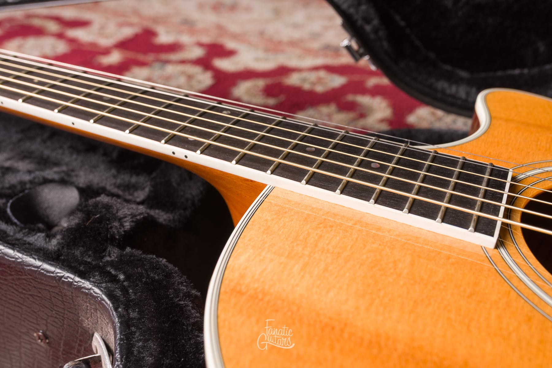 Taylor 414ce-SLTD Spring Limited Edition #1103244119 Second Hand