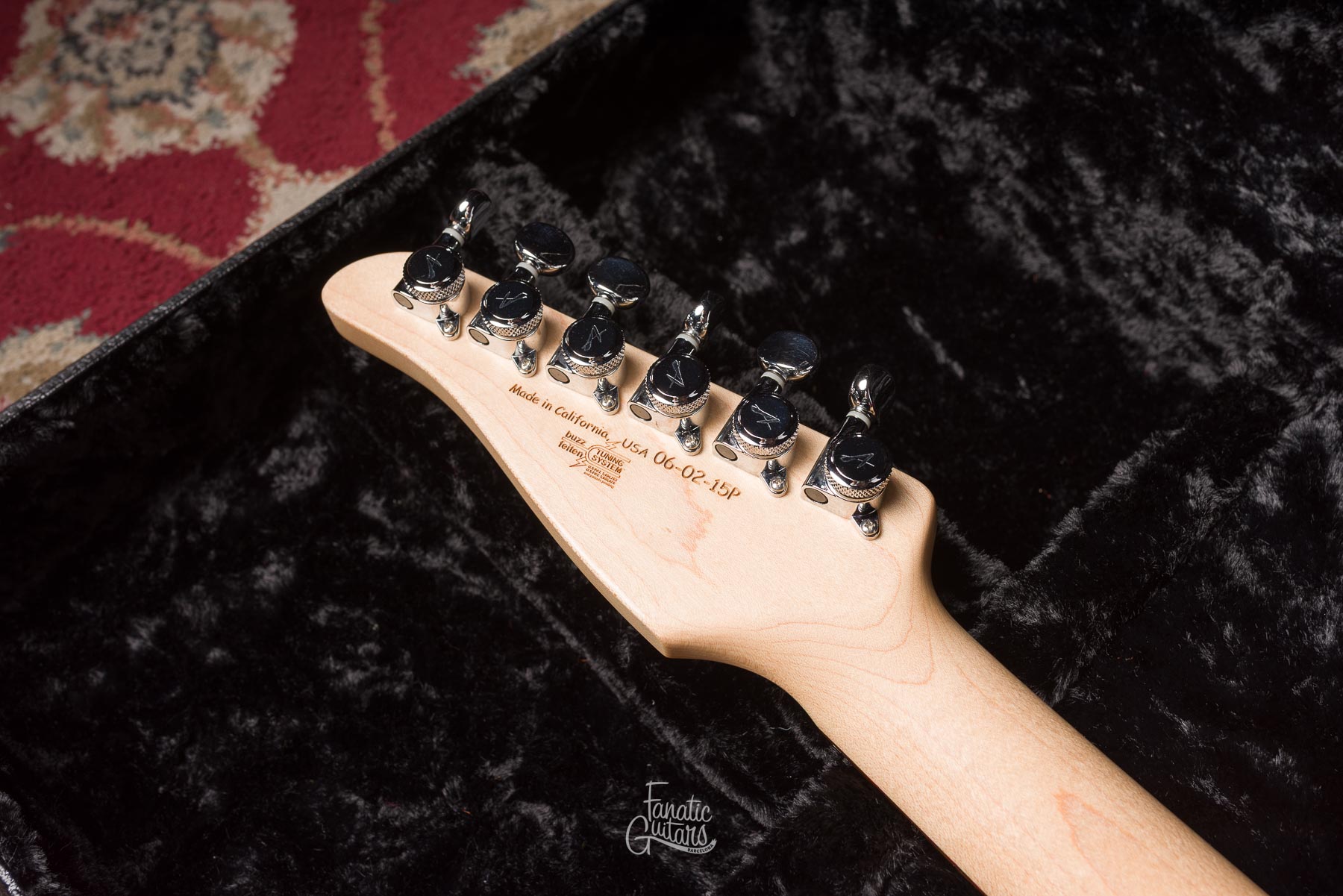 Tom Anderson The Classic - Transparent Red #06-02-15P Second Hand