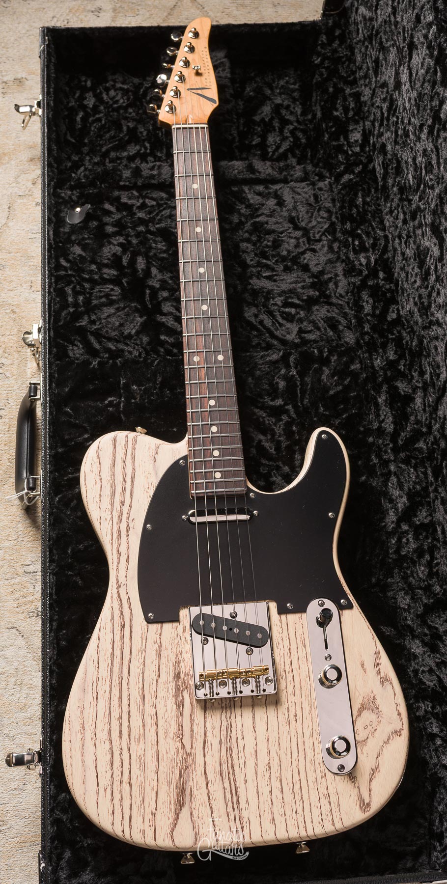 Tom Anderson T Icon Shorty - Satin Organic Grain Blonde with Brown #09-22-25N