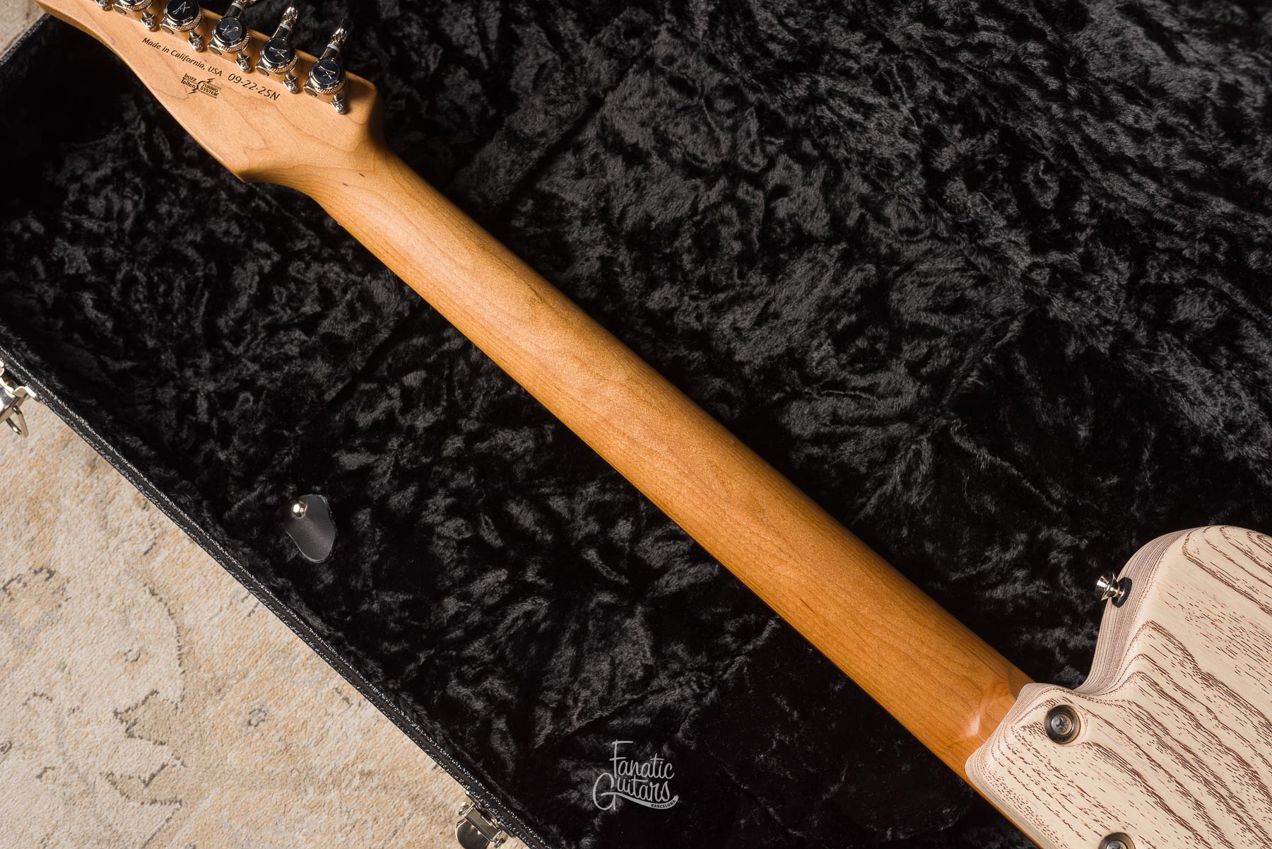 Tom Anderson T Icon Shorty - Satin Organic Grain Blonde with Brown #09-22-25N