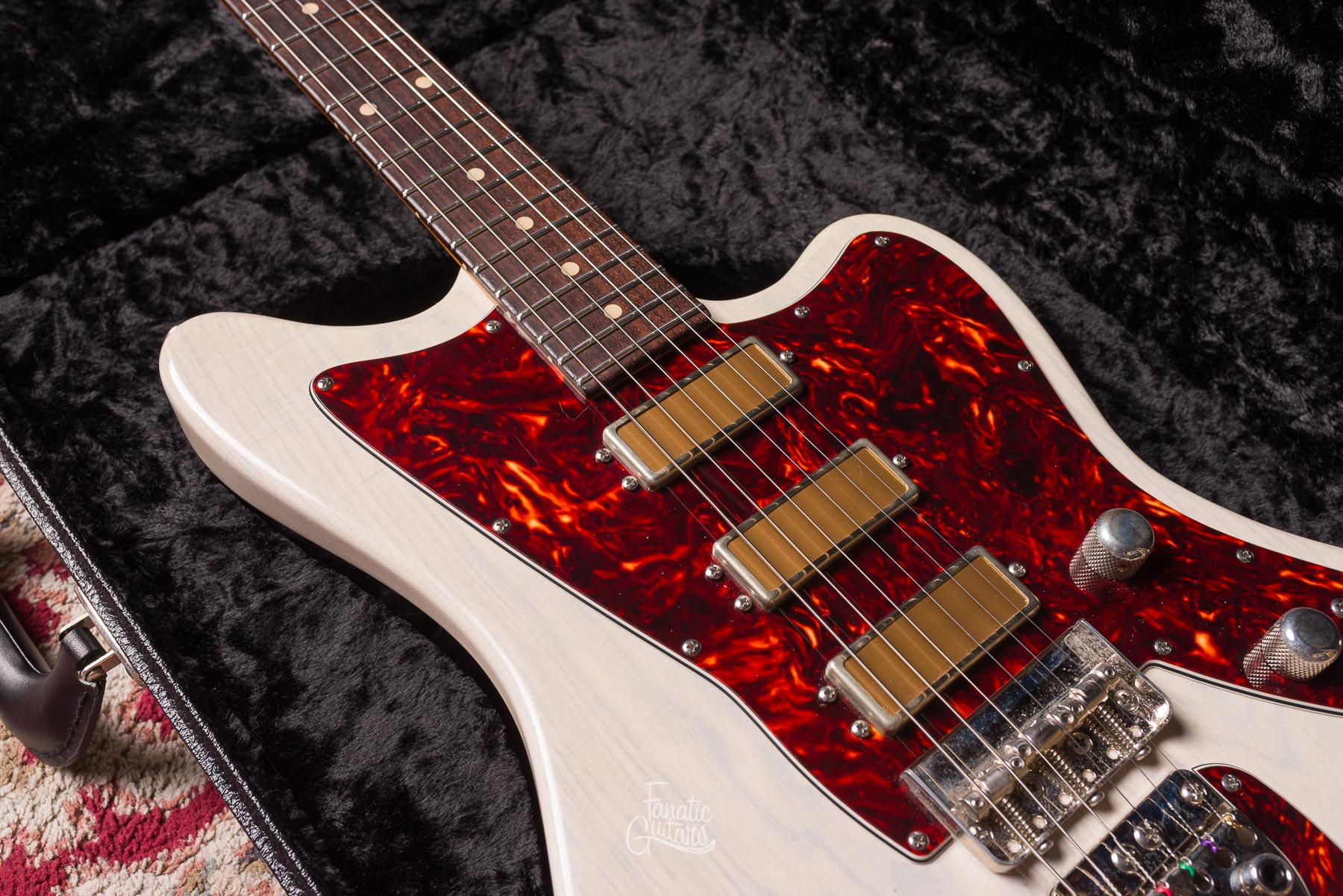 Tom Anderson Raven Classic - Translucent Dirty White (In-Distress) #08-17-20A Second Hand