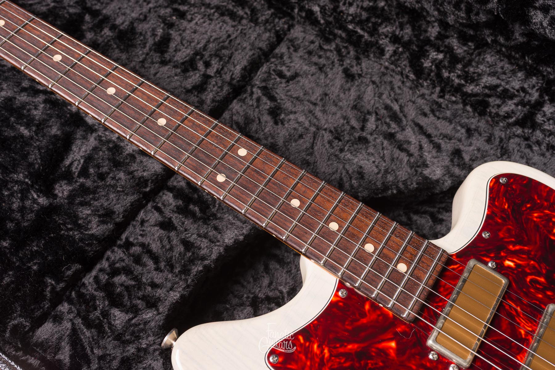 Tom Anderson Raven Classic - Translucent Dirty White (In-Distress) #08-17-20A Second Hand