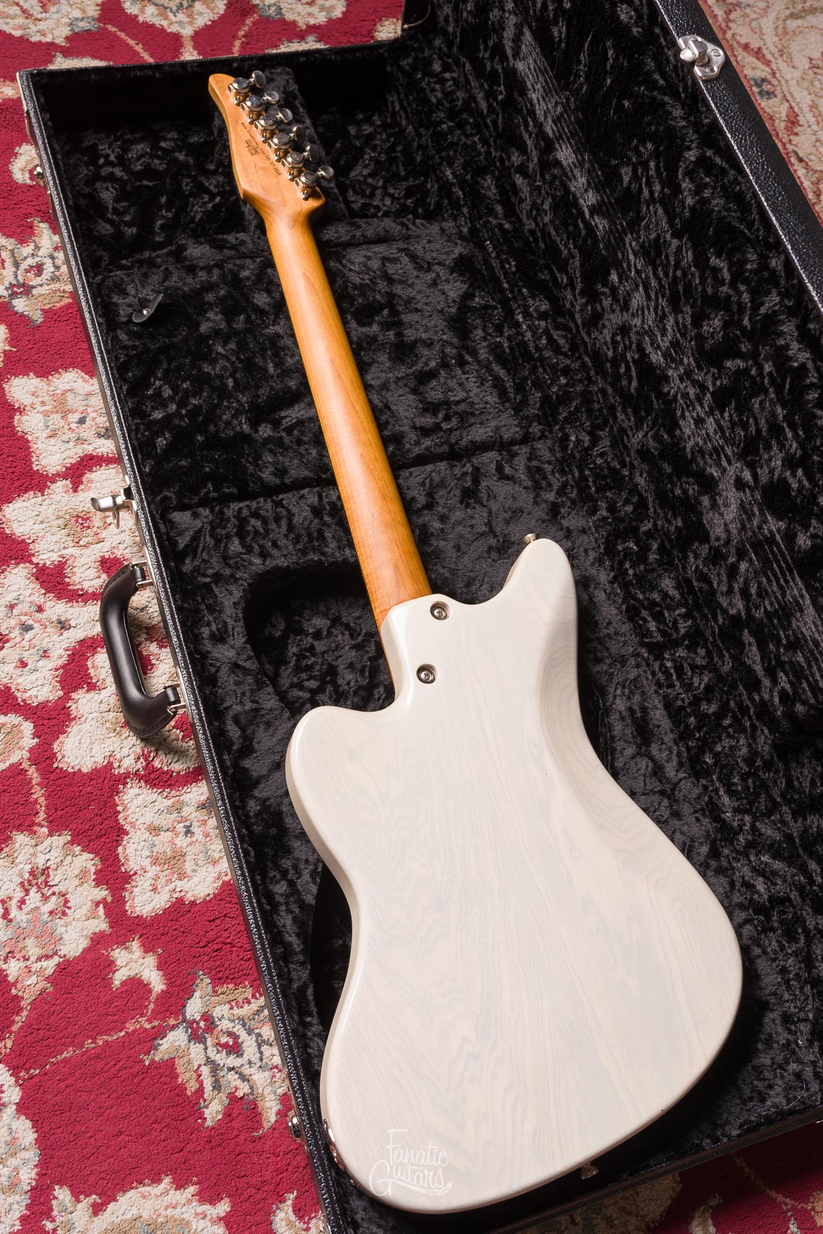 Tom Anderson Raven Classic - Translucent Dirty White (In-Distress) #08-17-20A Second Hand