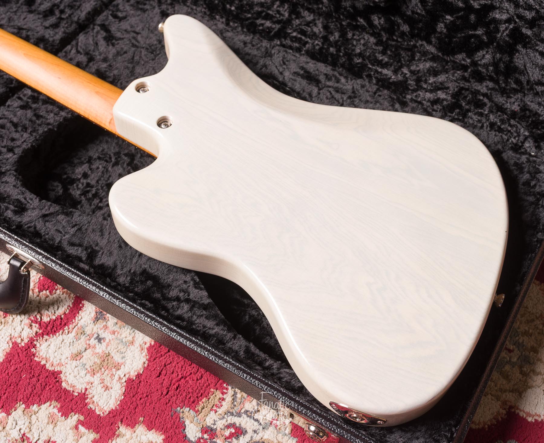 Tom Anderson Raven Classic - Translucent Dirty White (In-Distress) #08-17-20A Second Hand