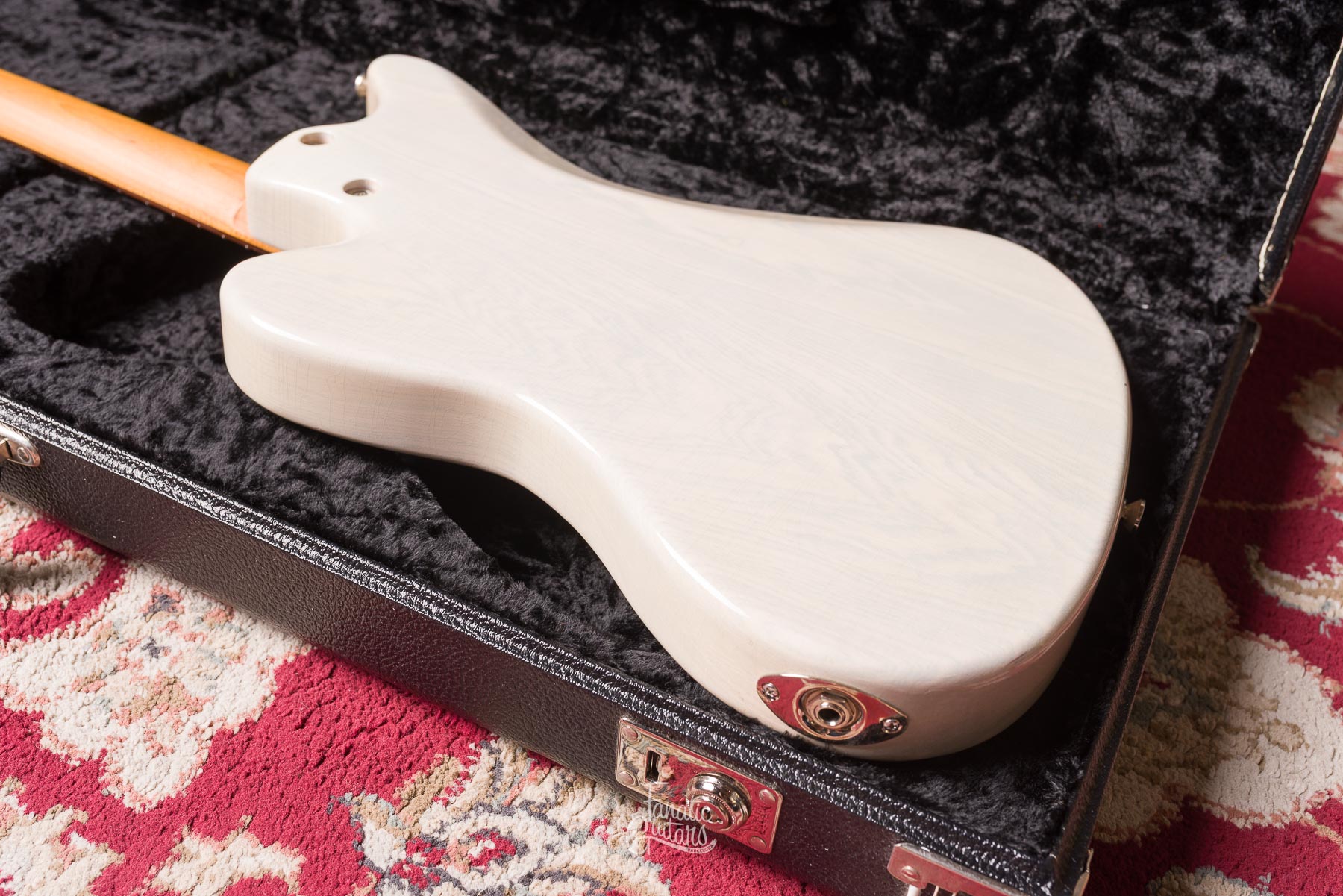 Tom Anderson Raven Classic - Translucent Dirty White (In-Distress) #08-17-20A Second Hand