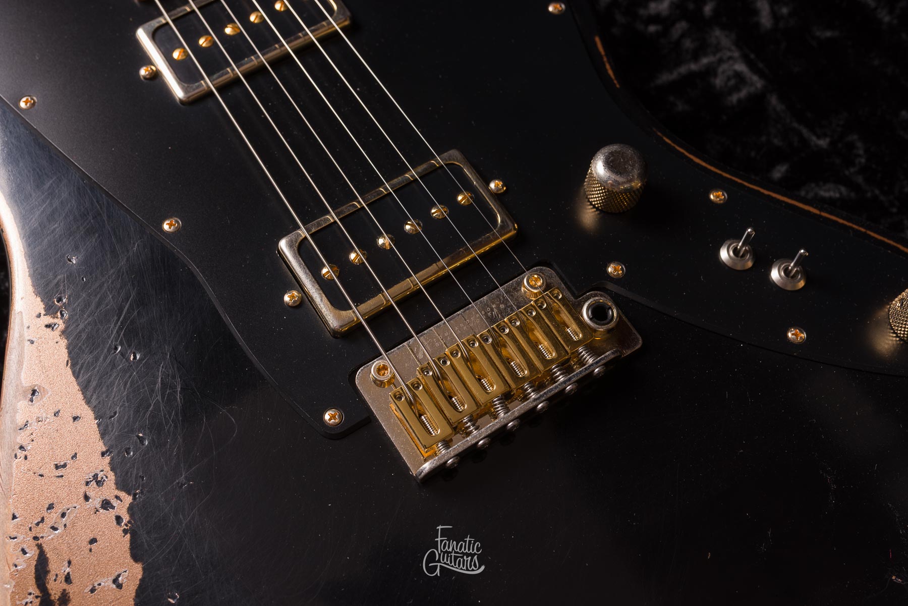 Tom Anderson Raven Classic In-Distress - Black over Firemist Gold #04-18-26A