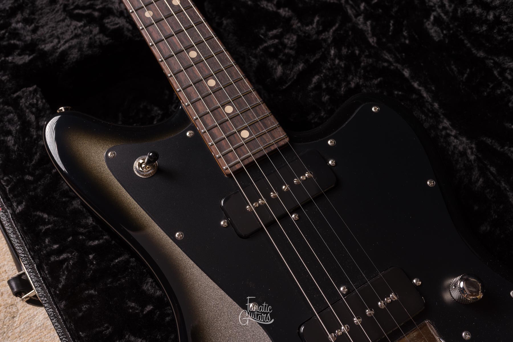 Tom Anderson Raven Classic Silver Burst # 04-06-26A