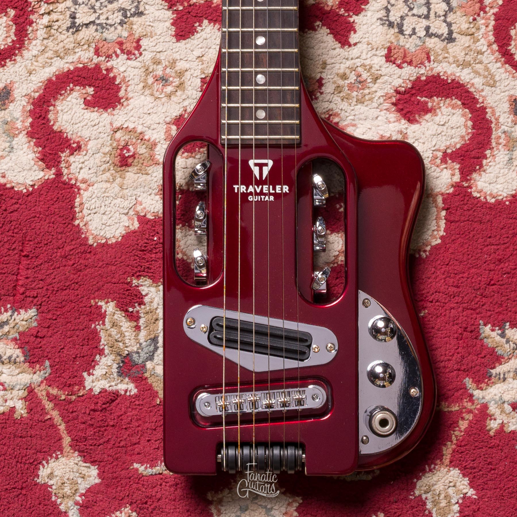 Traveler Guitar Speedster Standard - Gloss Red #S235517 Segunda Mano
