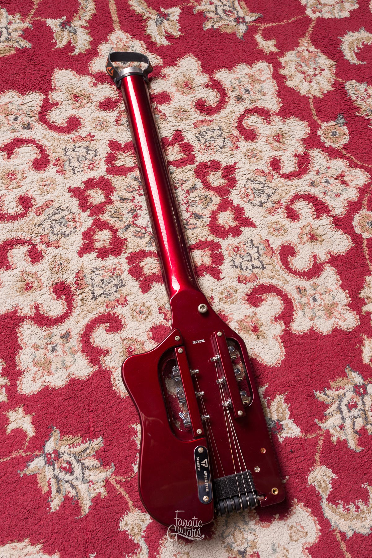 Traveler Guitar Speedster Standard - Gloss Red #S235517 Segunda Mano