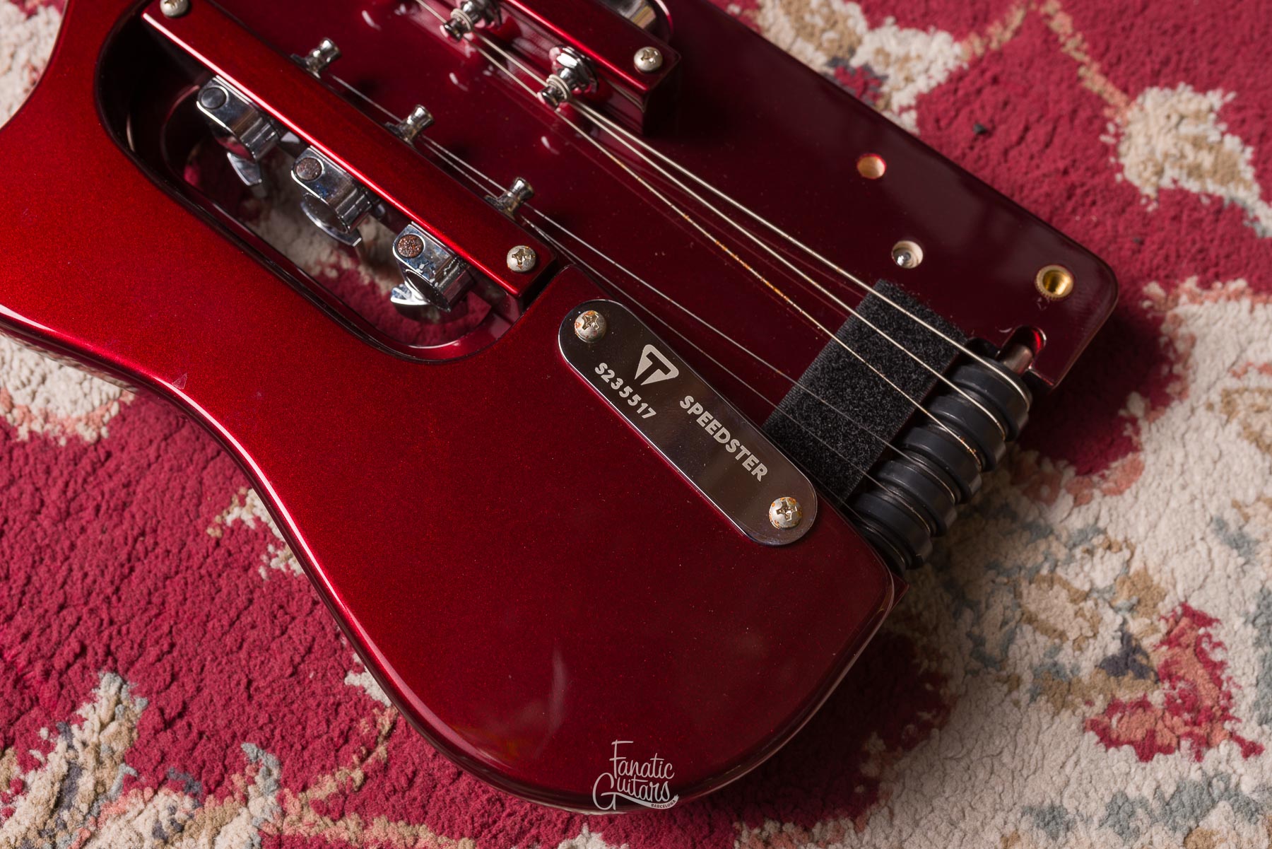 Traveler Guitar Speedster Standard - Gloss Red #S235517 Segunda Mano