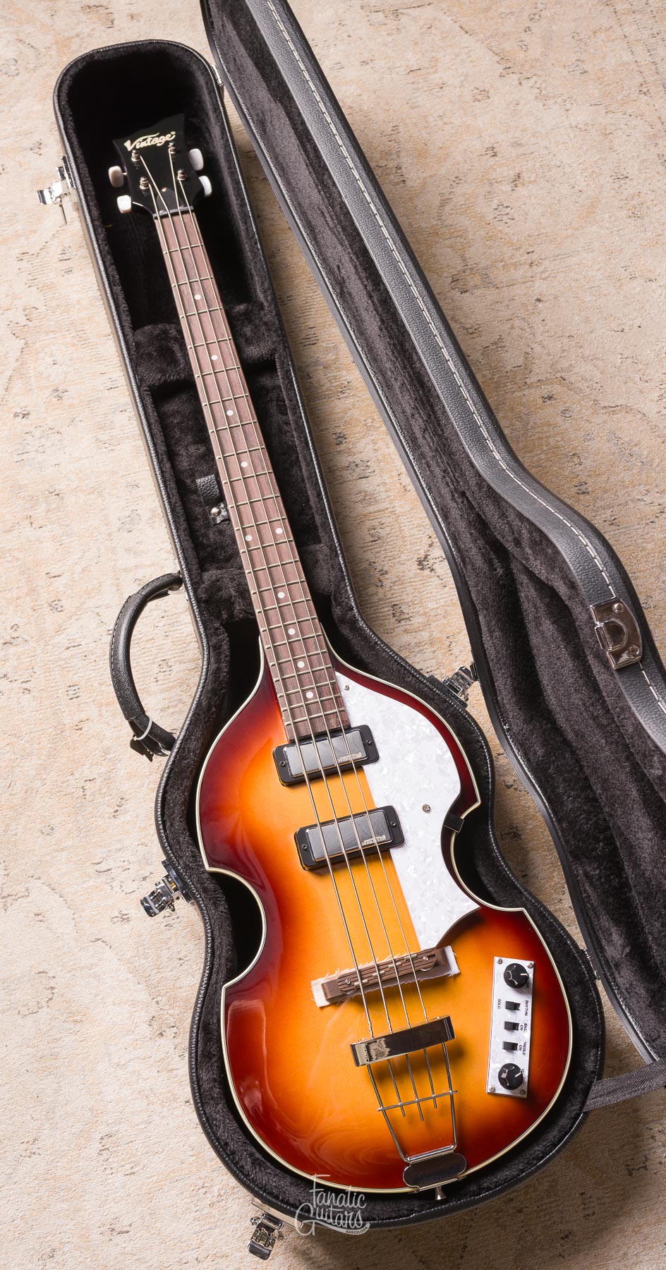 Vintage Reissued VVB4 Violin Bass - Antique Sunburst B-Stock