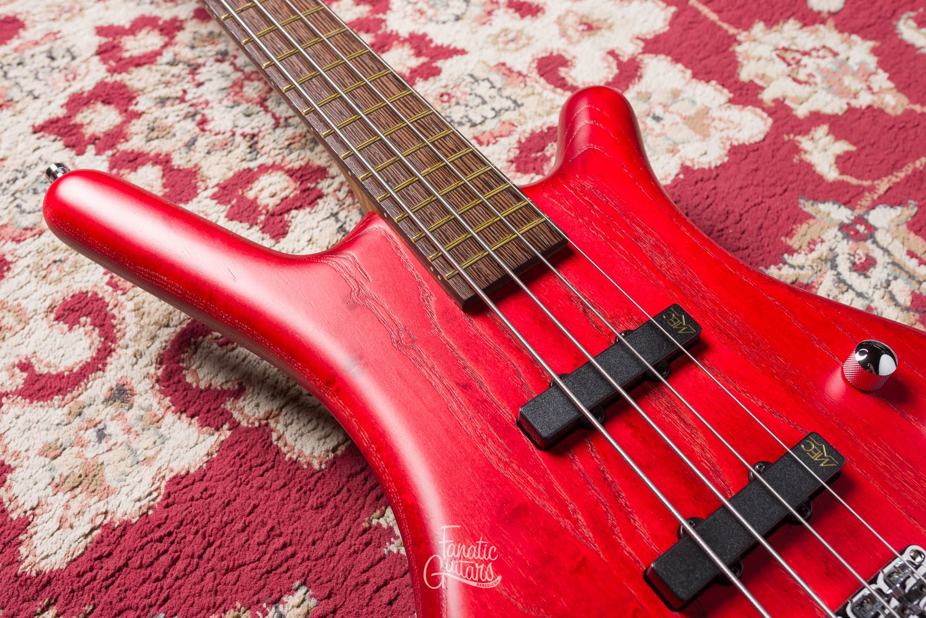 Warwick Teambuilt Pro Series Corvette 4-Cuerdas Burgundy Red #009755-22 Second Hand