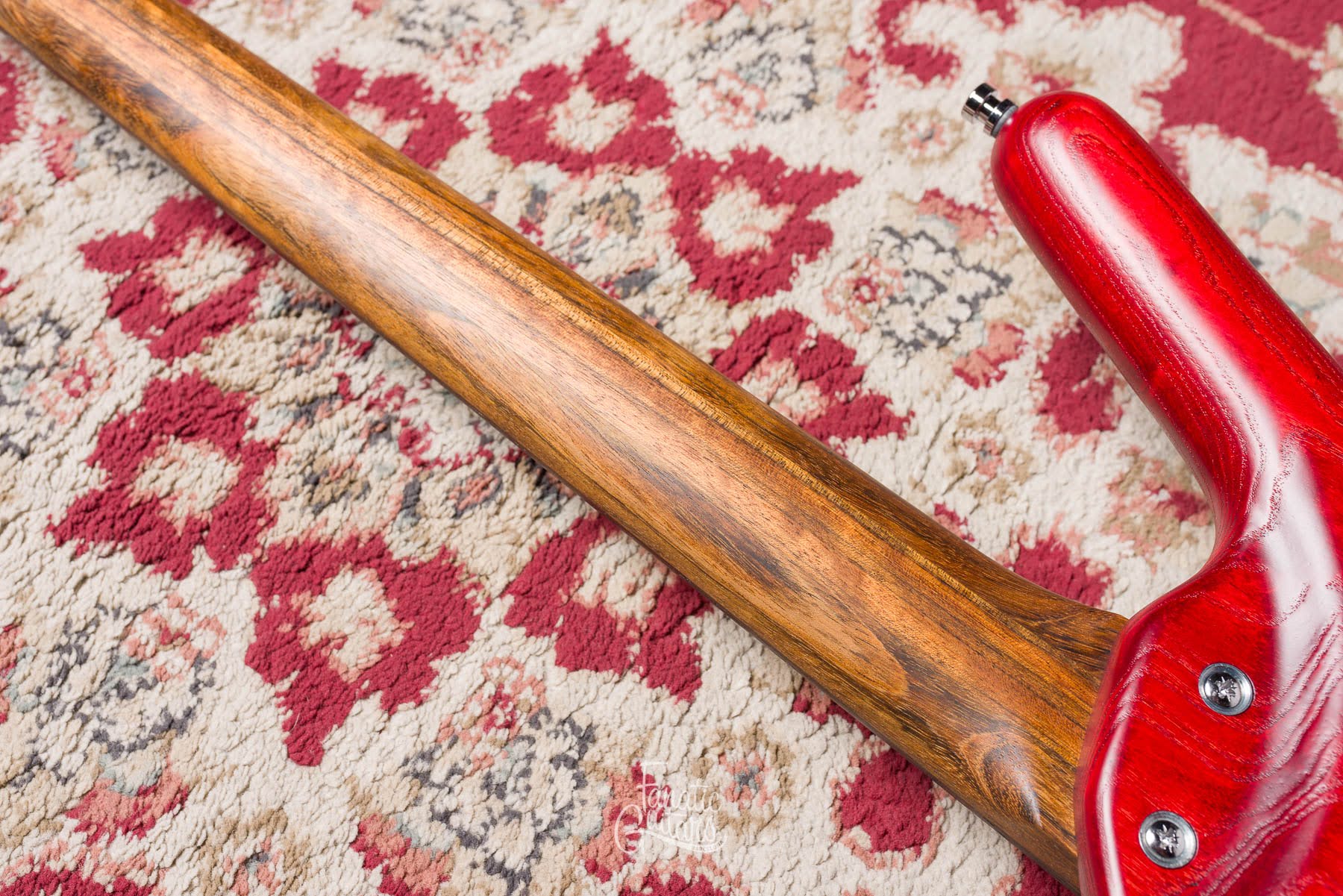 Warwick Teambuilt Pro Series Corvette 4-Cuerdas Burgundy Red #009755-22 Second Hand