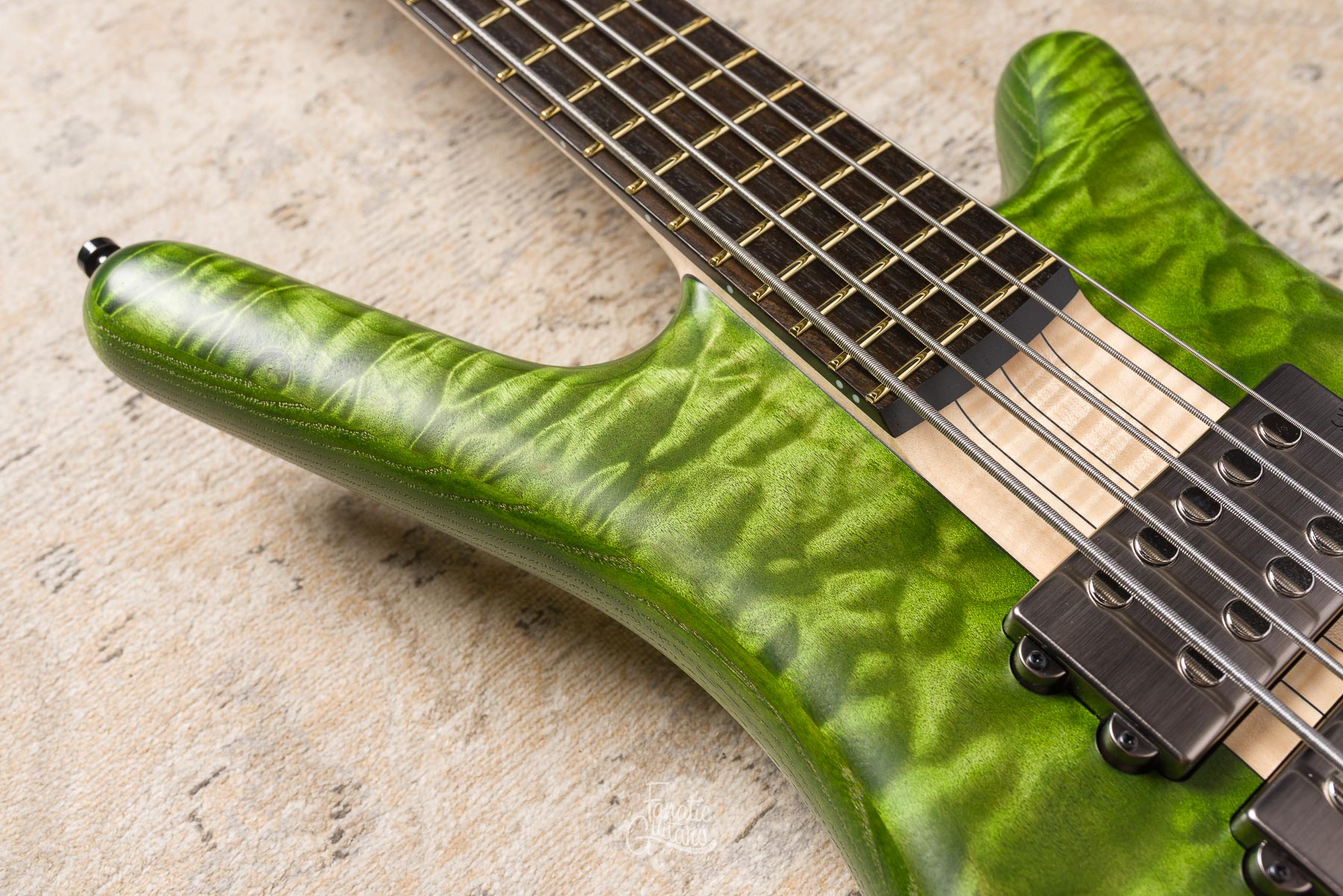 Warwick Masterbuilt Corvette $$ NT 5 - Emeraude Green Transparent Satin #164199-25