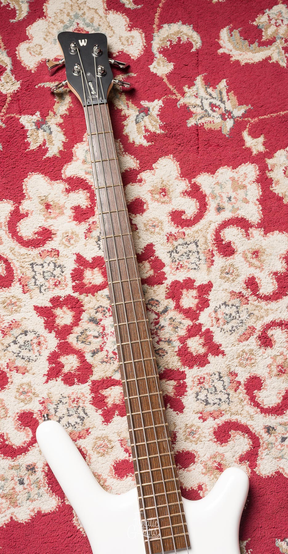 Warwick RockBass Corvette Basic, 4 - Solid White High Polish #001106-24 Segunda Mano