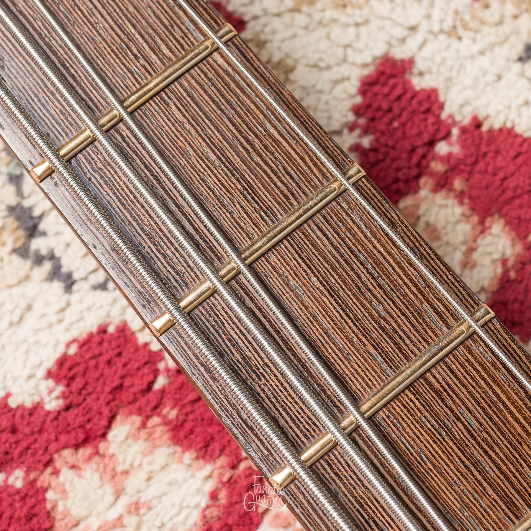 Warwick RockBass Corvette Basic, 4 - Solid White High Polish #001106-24 Segunda Mano